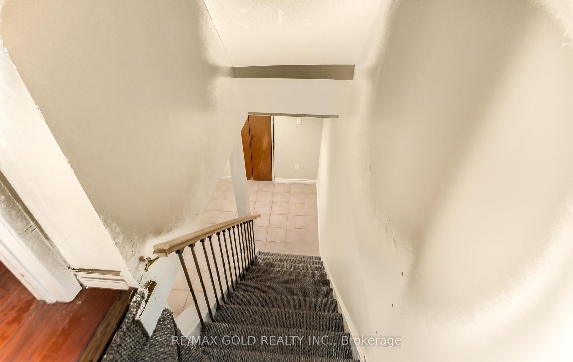 Photo 32 of Unit 17, 2315 Bromsgrove Road, Mississauga, Clarkson — HOMEH