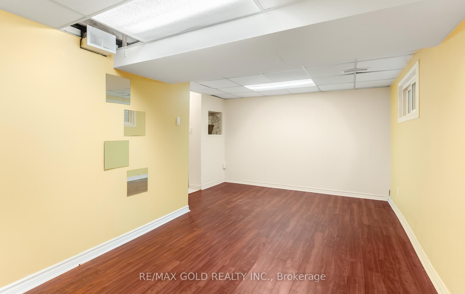 Photo 38 of Unit 17, 2315 Bromsgrove Road, Mississauga, Clarkson — HOMEH
