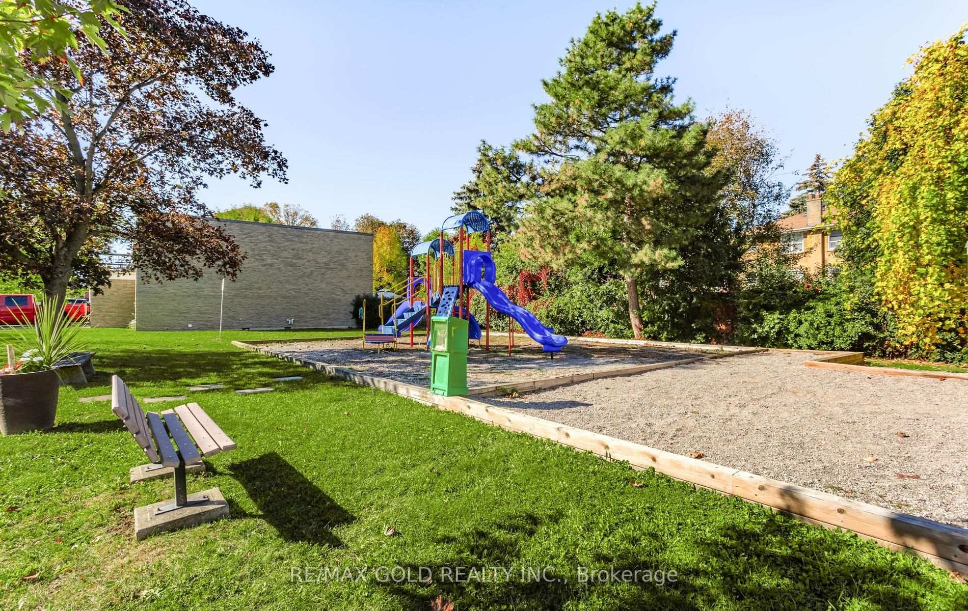 Photo 47 of Unit 17, 2315 Bromsgrove Road, Mississauga, Clarkson — HOMEH