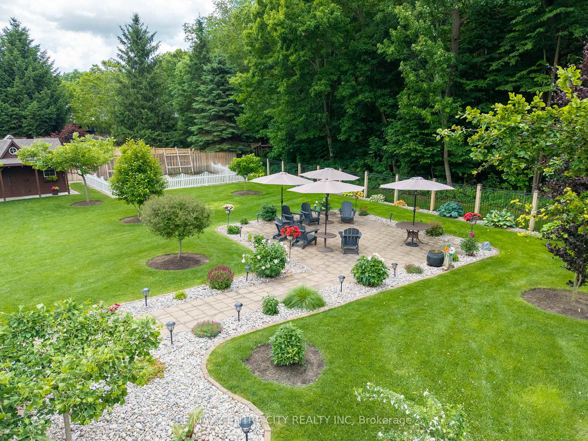 Photo 7 of 51 Ashby Crescent, Strathroy-Caradoc, NW — HOMEH