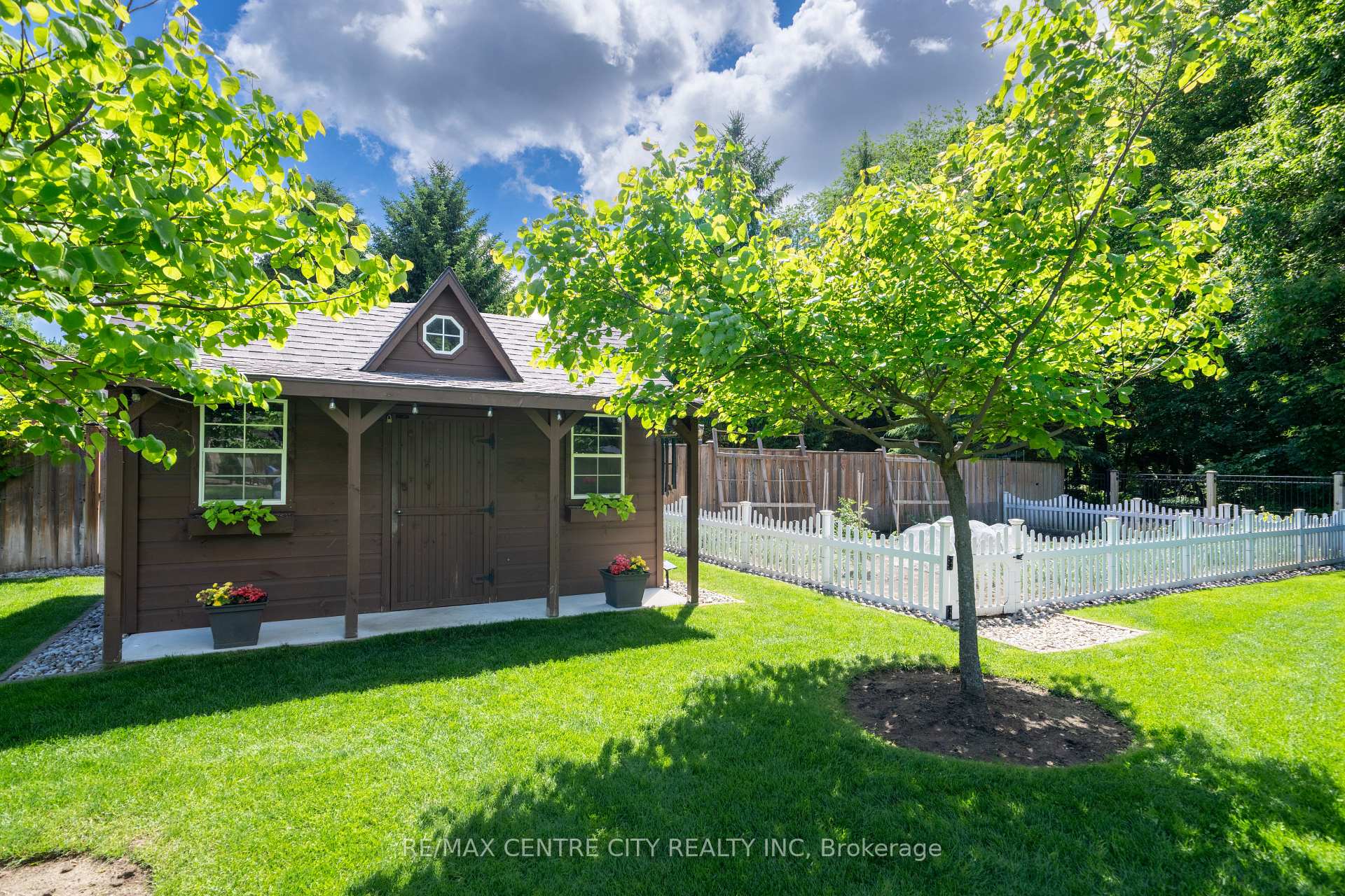 Photo 11 of 51 Ashby Crescent, Strathroy-Caradoc, NW — HOMEH