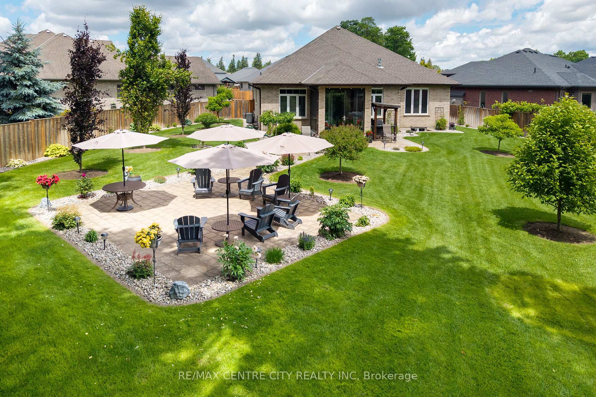 Photo 15 of 51 Ashby Crescent, Strathroy-Caradoc, NW — HOMEH