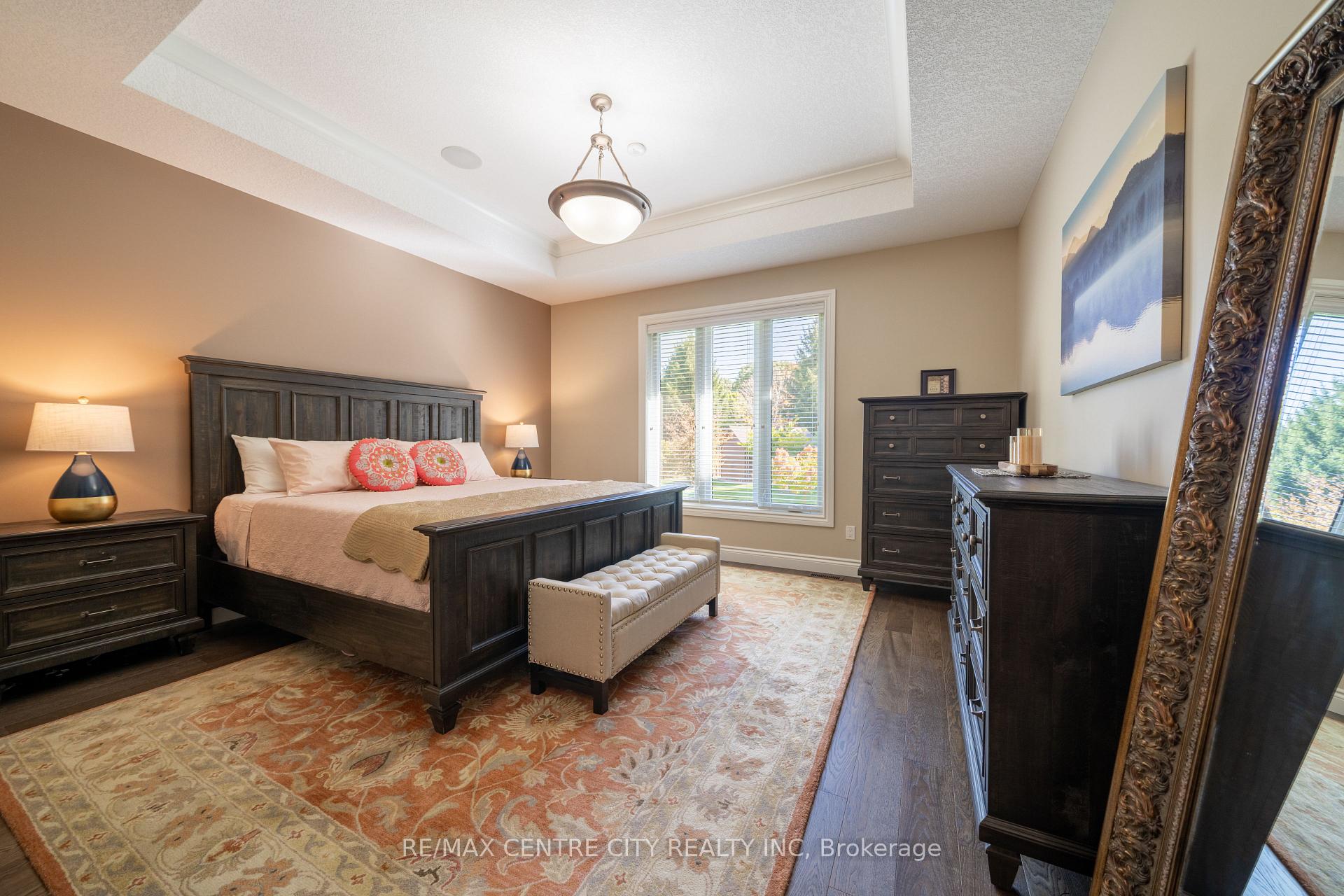 Photo 38 of 51 Ashby Crescent, Strathroy-Caradoc, NW — HOMEH