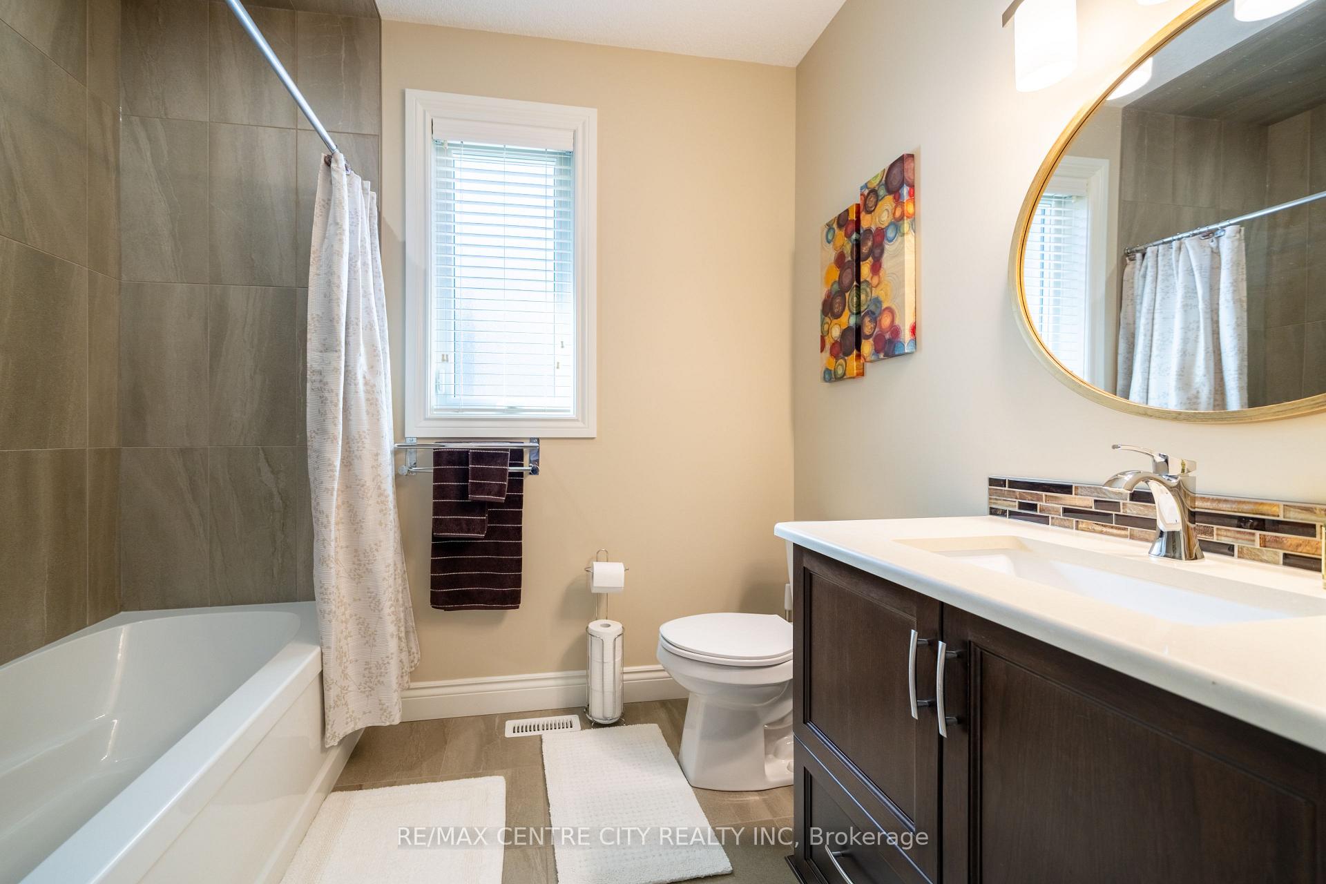 Photo 43 of 51 Ashby Crescent, Strathroy-Caradoc, NW — HOMEH