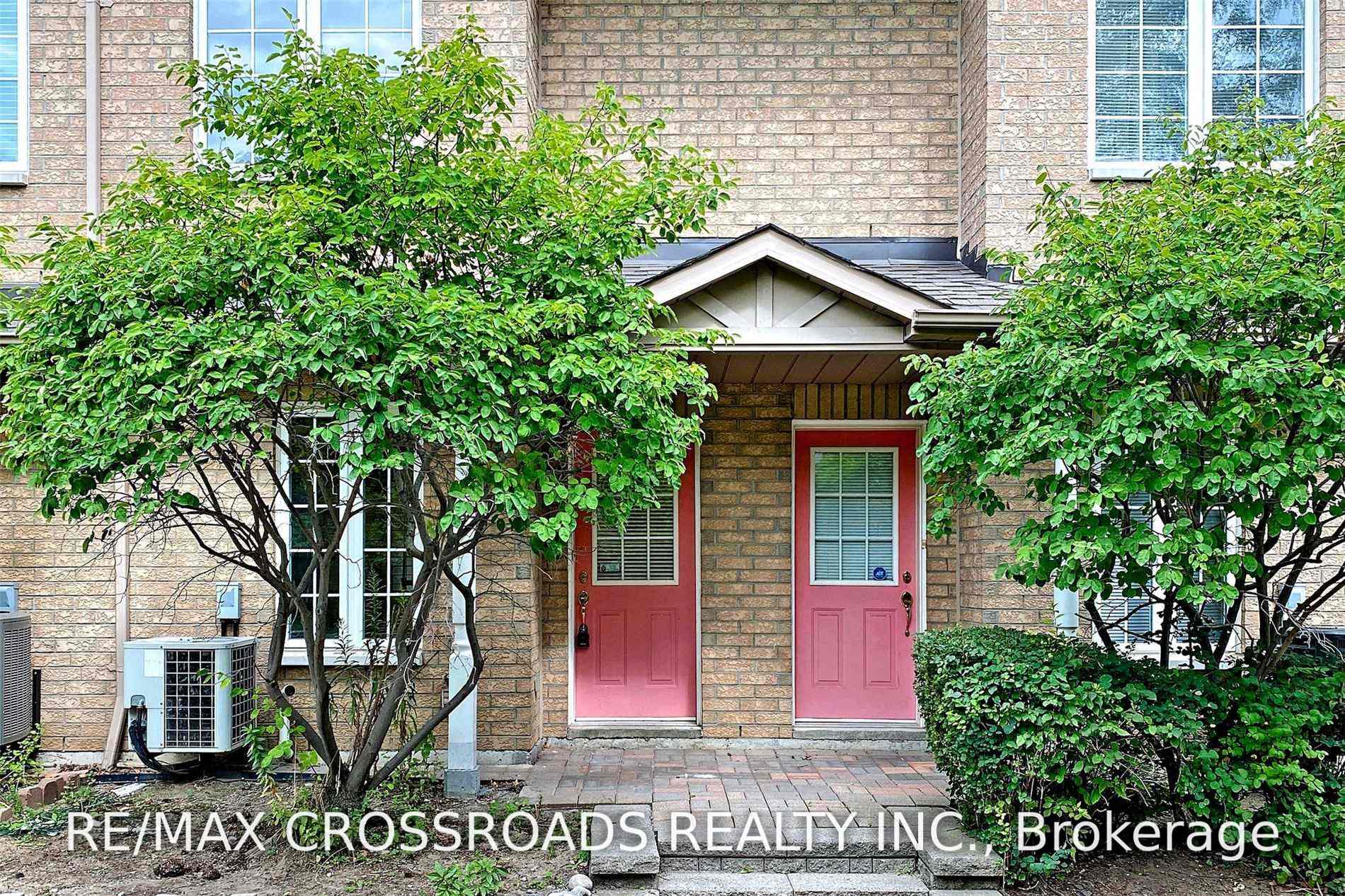 Photo 3 of Unit 9, 22 St Moritz Way, Markham, Unionville — HOMEH