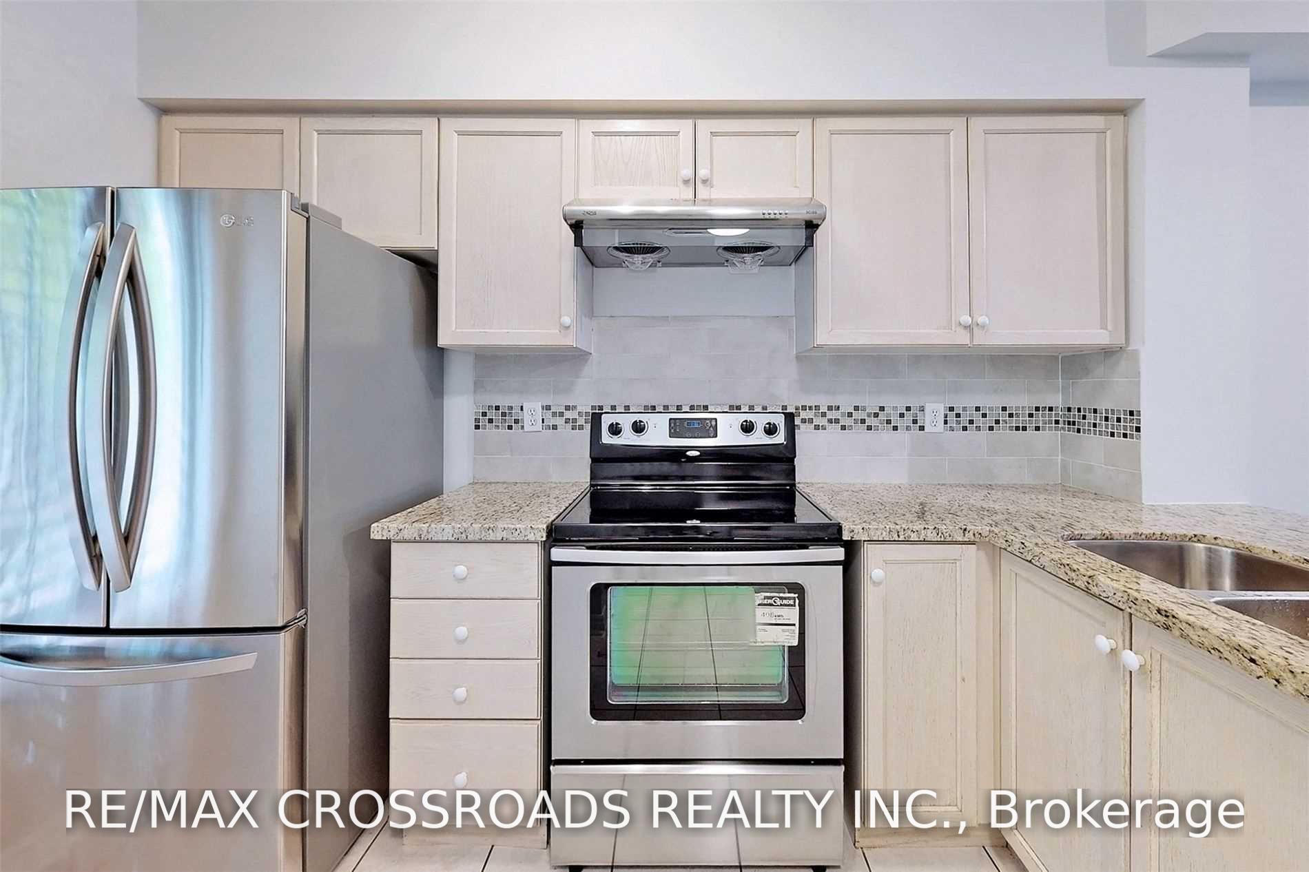 Photo 5 of Unit 9, 22 St Moritz Way, Markham, Unionville — HOMEH