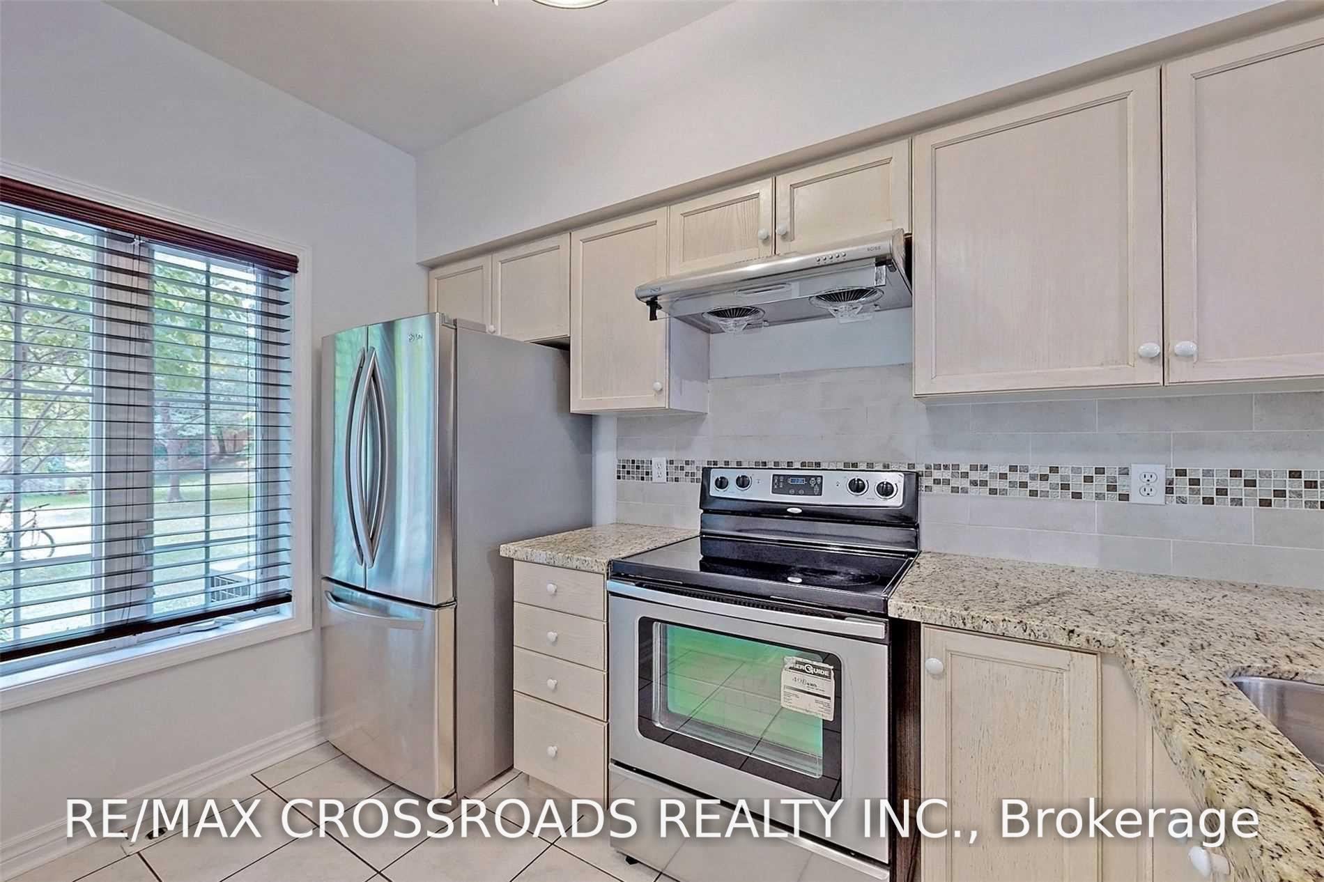 Photo 6 of Unit 9, 22 St Moritz Way, Markham, Unionville — HOMEH
