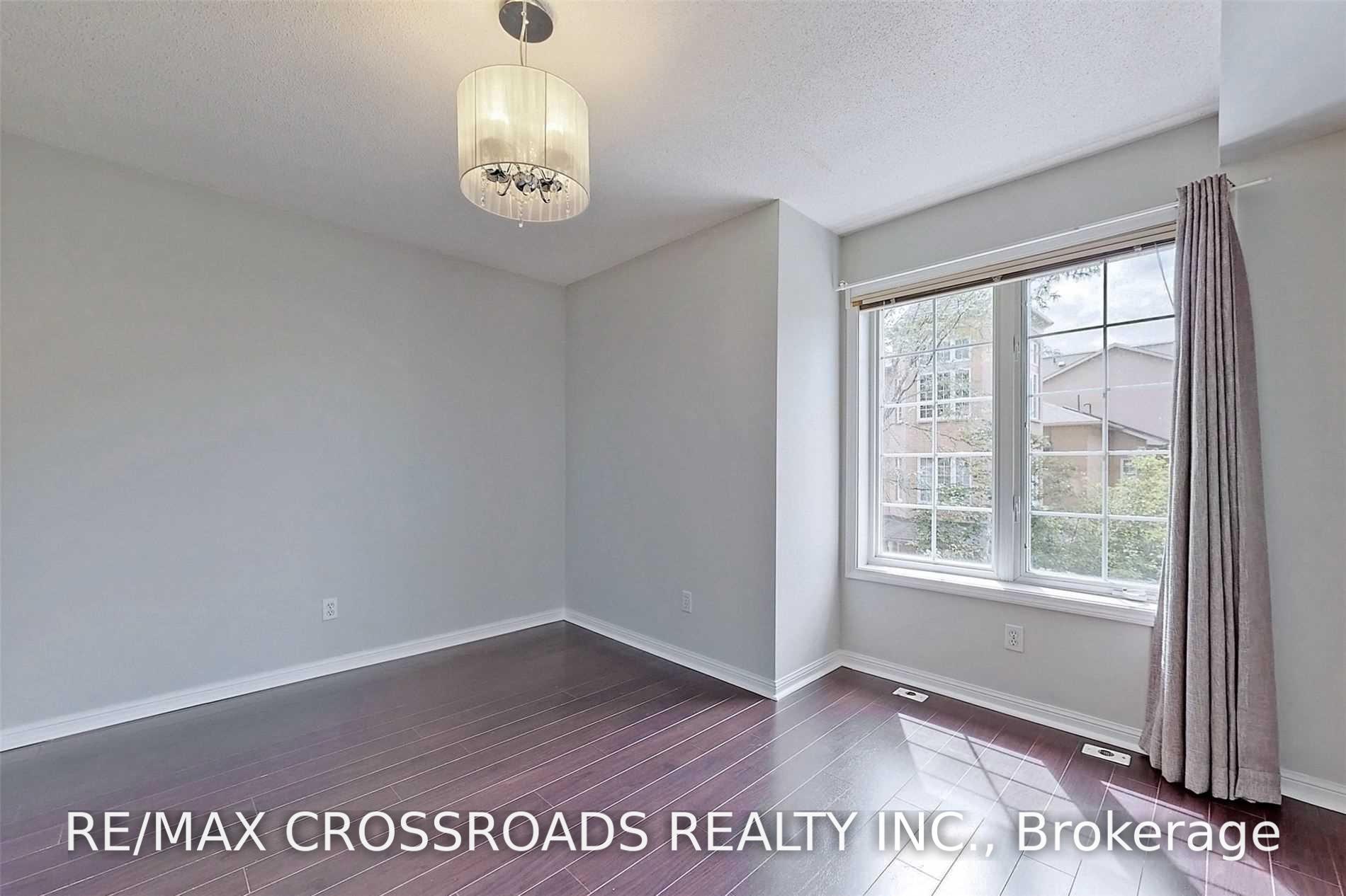Photo 13 of Unit 9, 22 St Moritz Way, Markham, Unionville — HOMEH