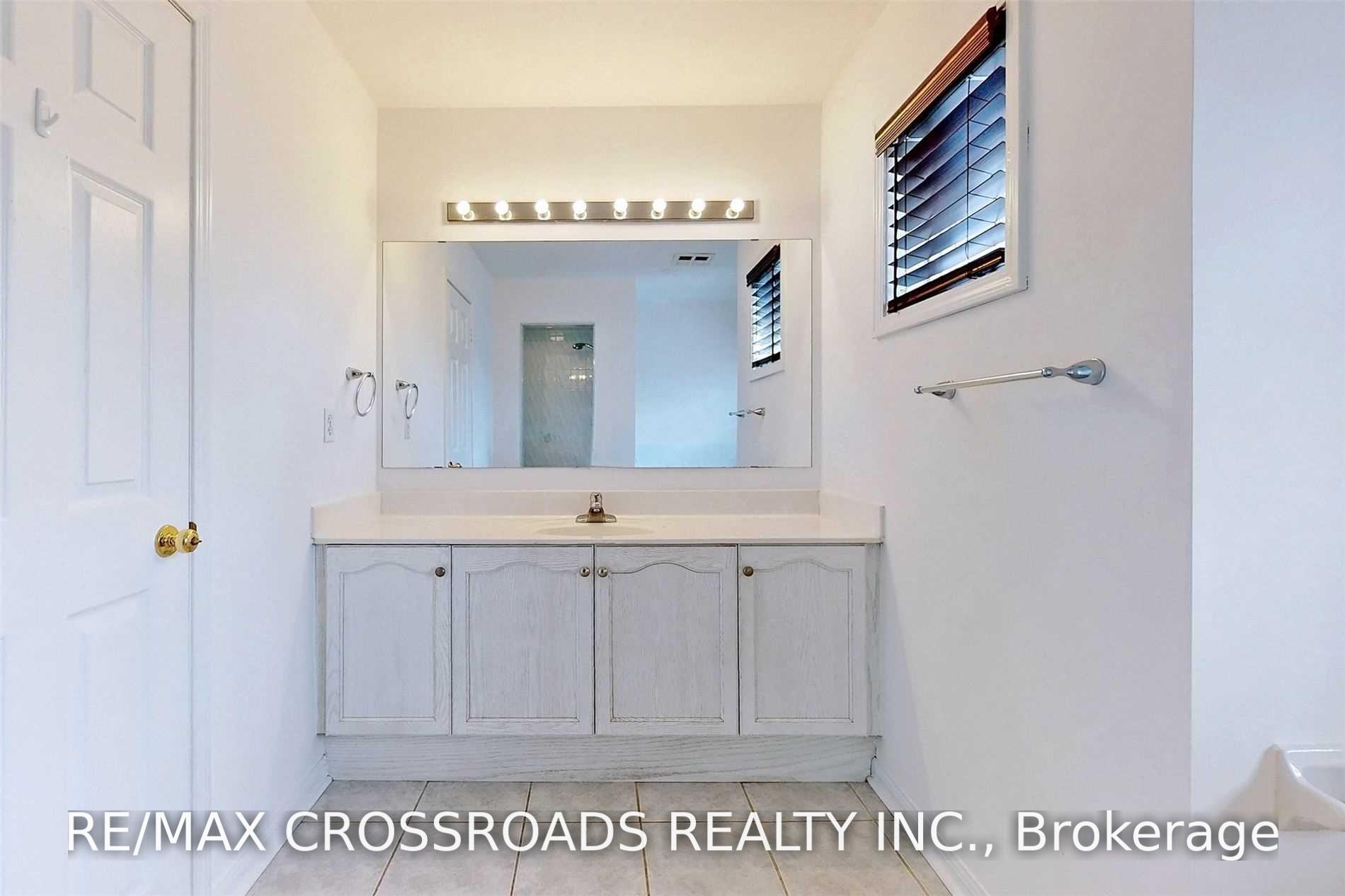 Photo 23 of Unit 9, 22 St Moritz Way, Markham, Unionville — HOMEH