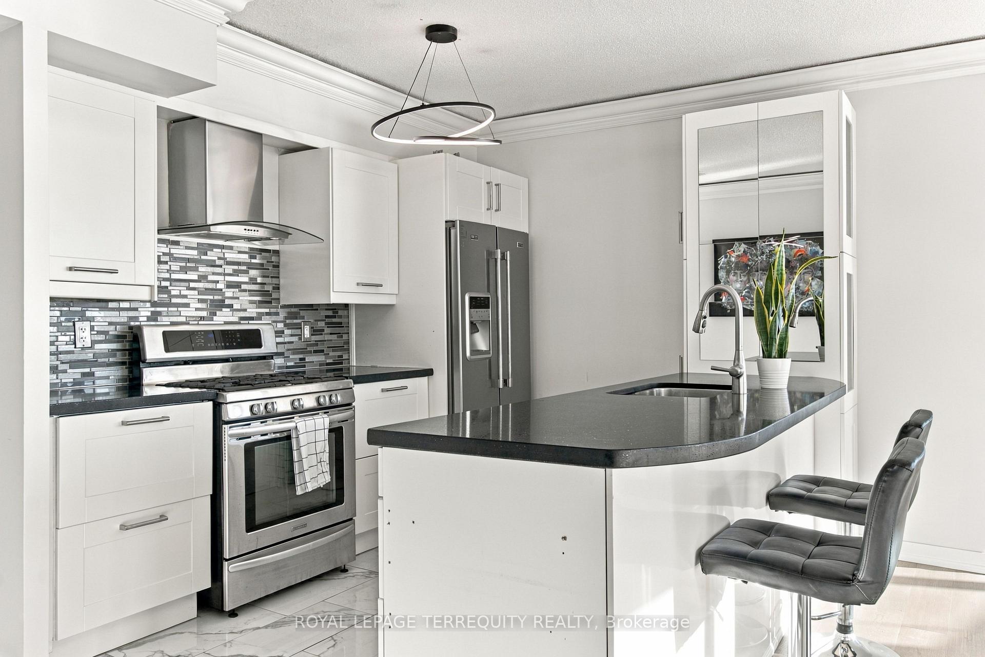 Photo 15 of Unit 4512, 35 Mariner Terrace, Toronto, Waterfront Communities — HOMEH