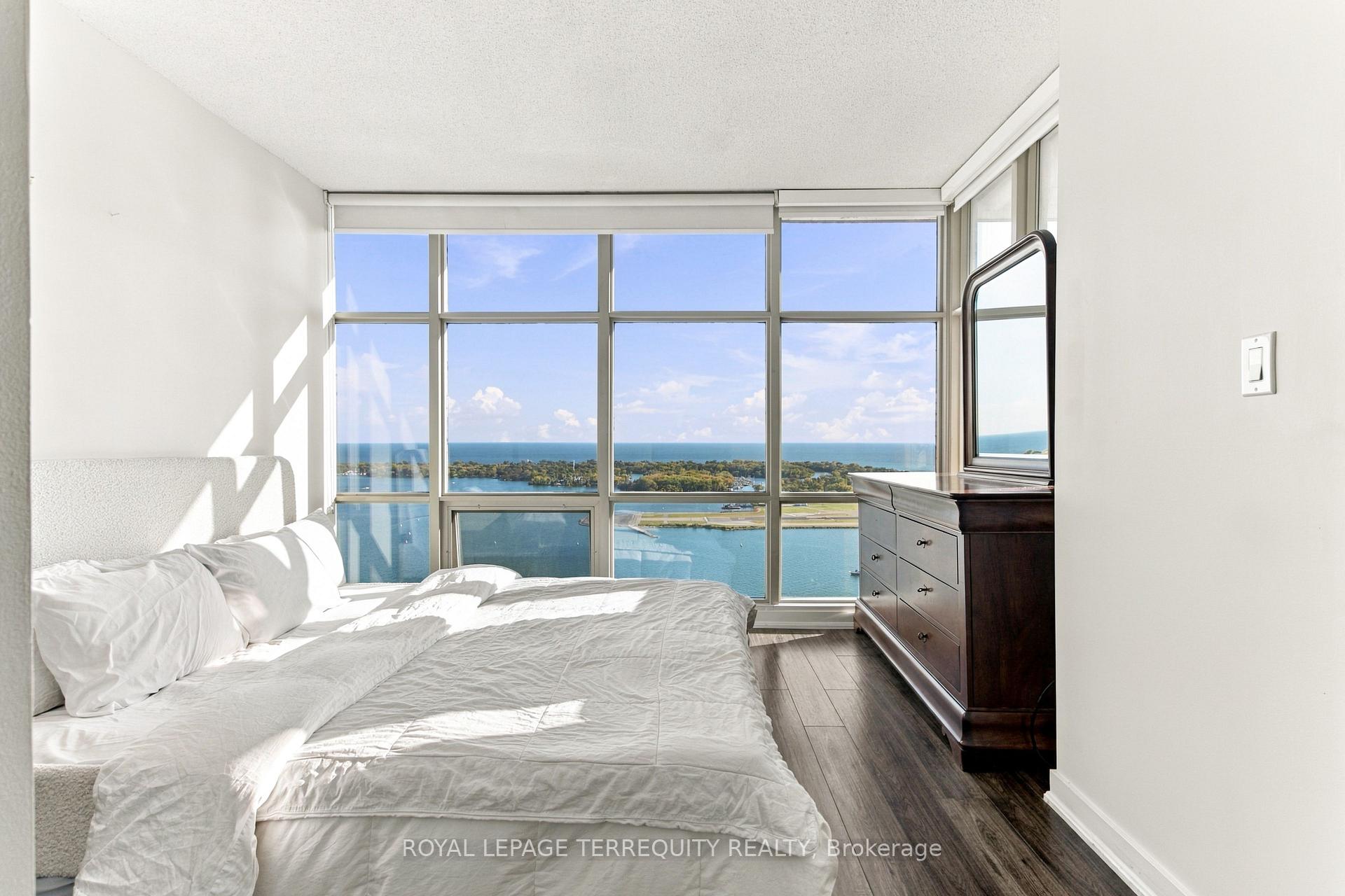 Photo 21 of Unit 4512, 35 Mariner Terrace, Toronto, Waterfront Communities — HOMEH