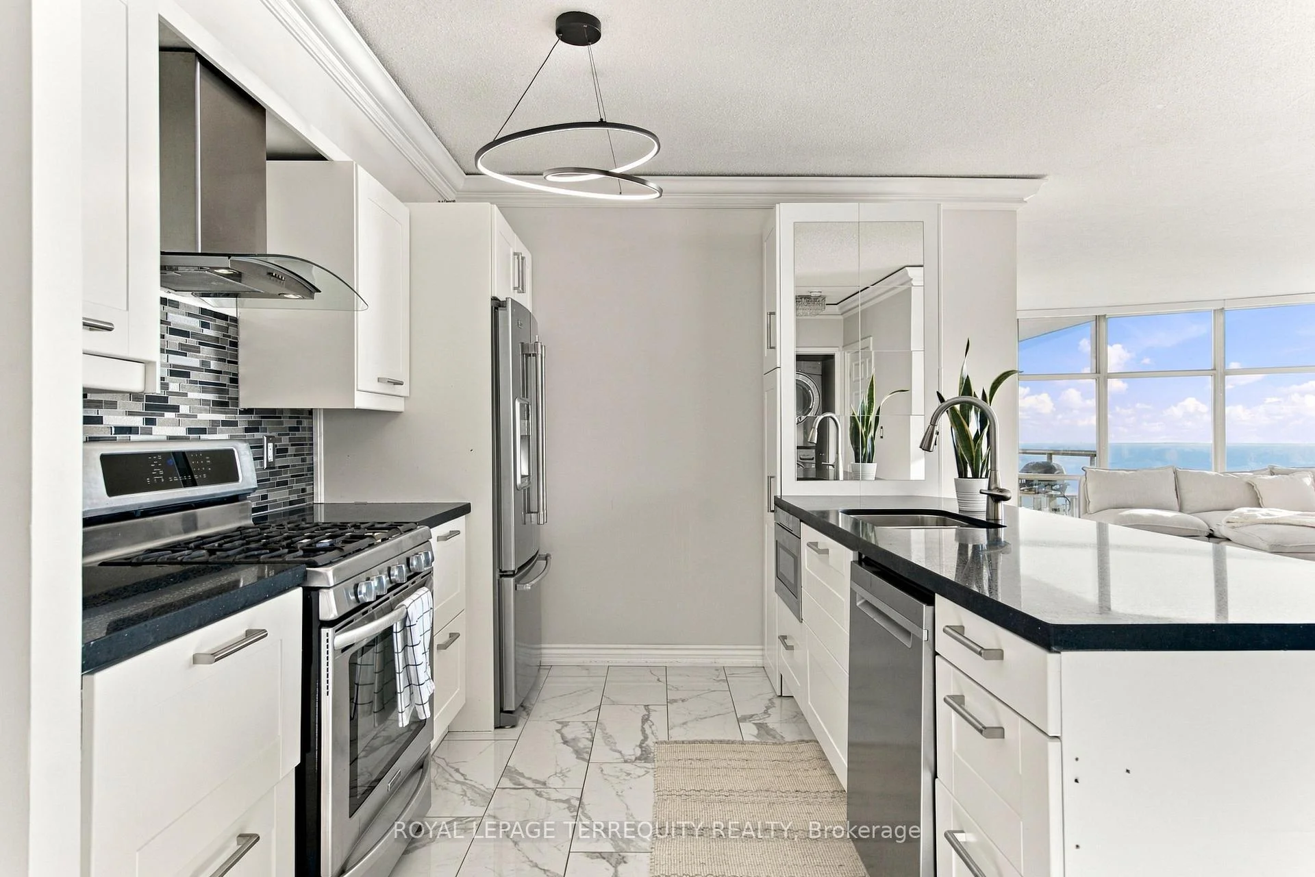 Photo 28 of Unit 4512, 35 Mariner Terrace, Toronto, Waterfront Communities — HOMEH