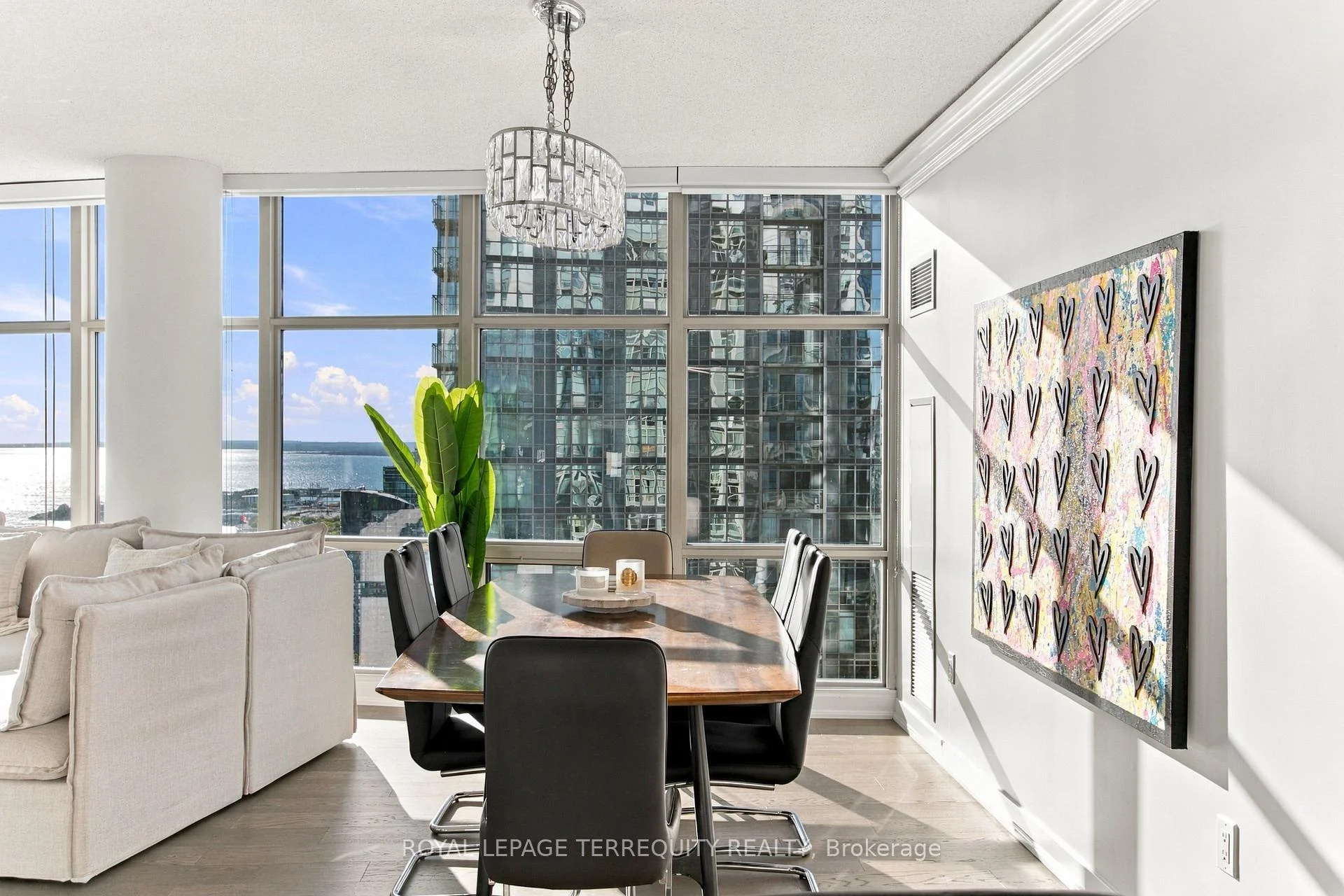 Photo 32 of Unit 4512, 35 Mariner Terrace, Toronto, Waterfront Communities — HOMEH