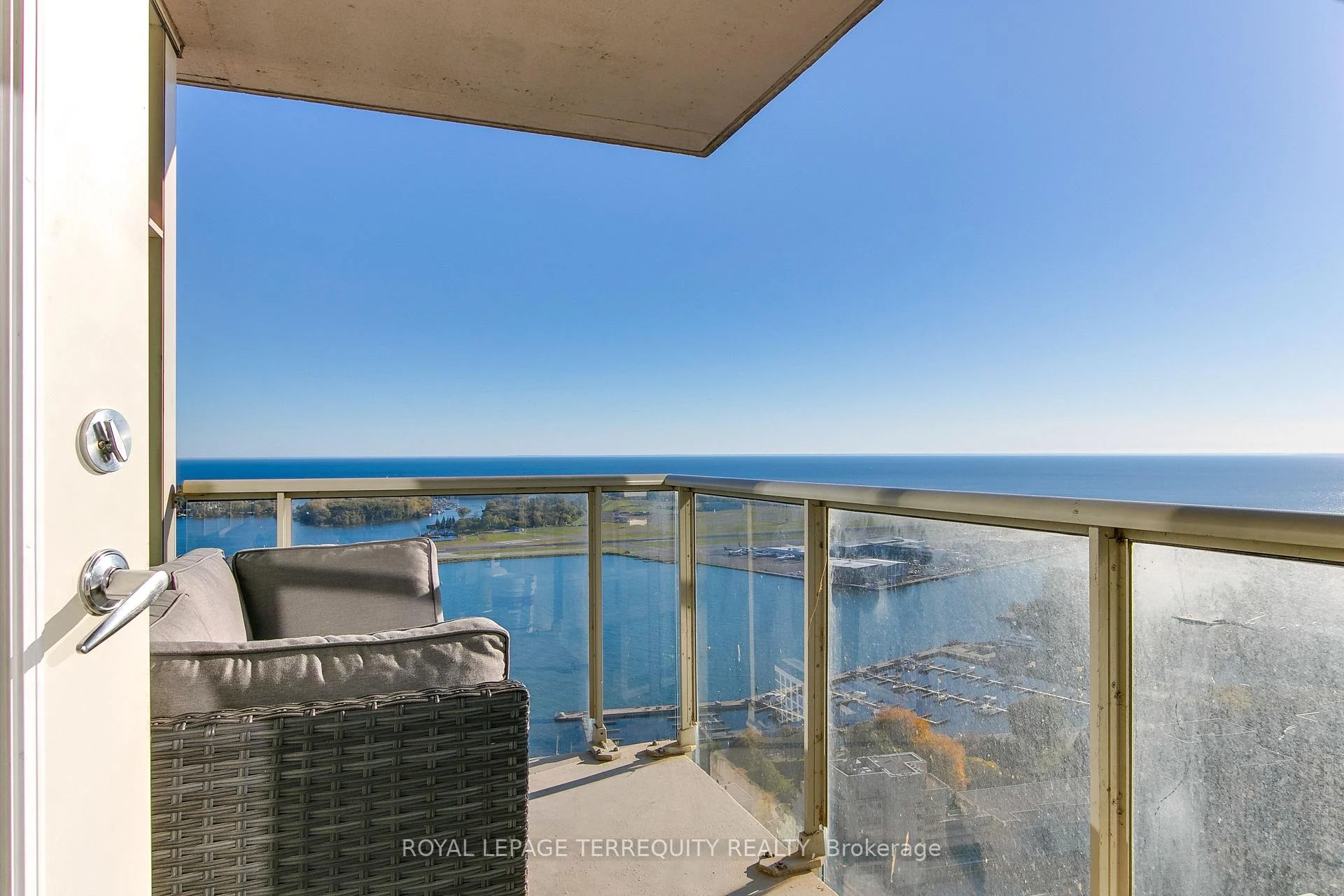Photo 34 of Unit 4512, 35 Mariner Terrace, Toronto, Waterfront Communities — HOMEH