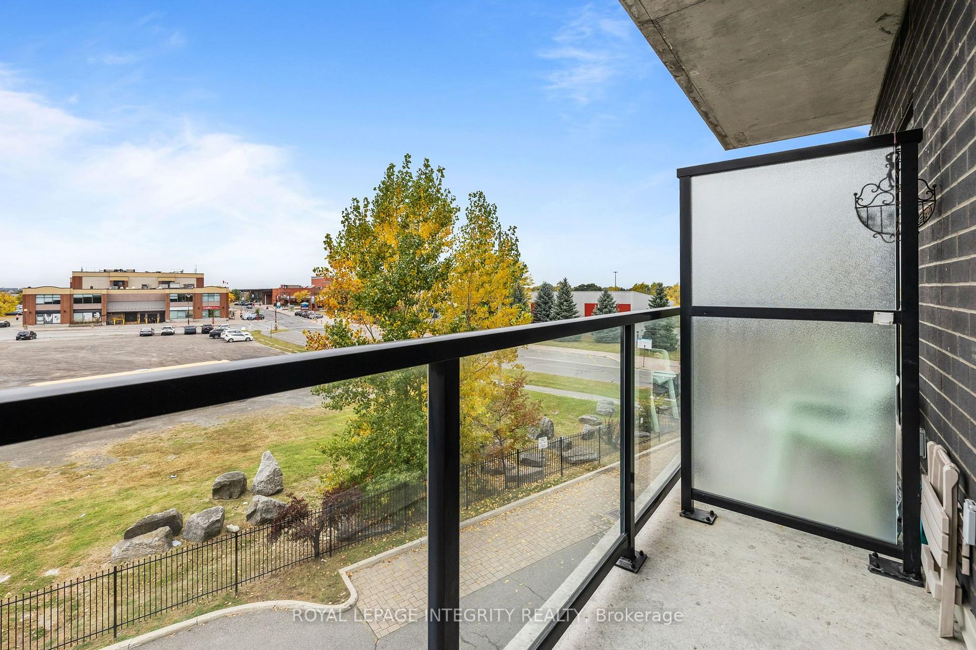 Photo 20 of Unit 309, 310 Centrum Boulevard, Ottawa, Bilberry Creek/Queenswood Heights — HOMEH