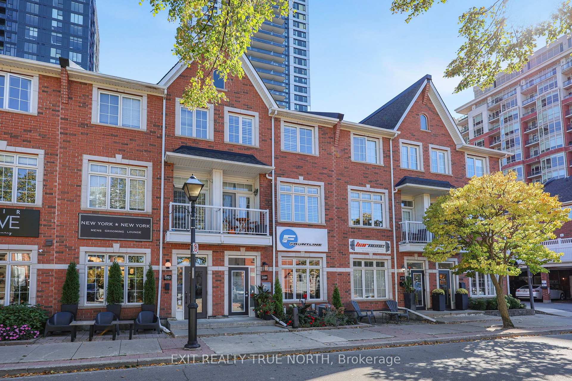 Photo 1 of 2080 Pine Street, Burlington, Brant — HOMEH