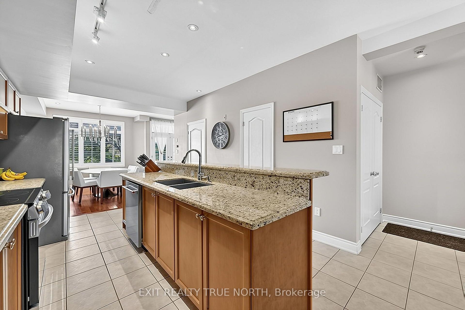 Photo 16 of 2080 Pine Street, Burlington, Brant — HOMEH