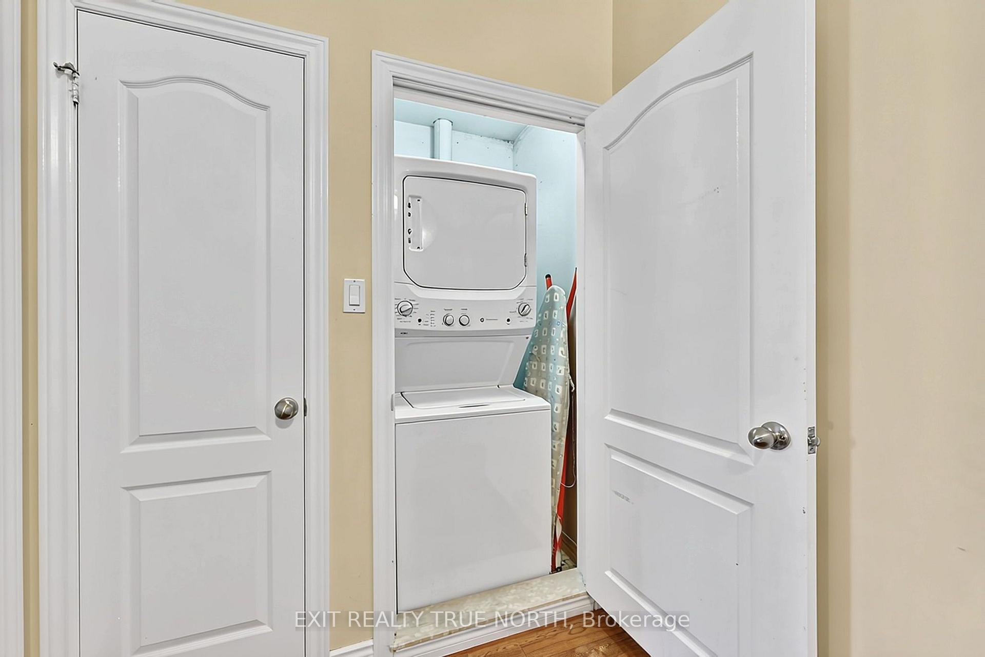 Photo 33 of 2080 Pine Street, Burlington, Brant — HOMEH