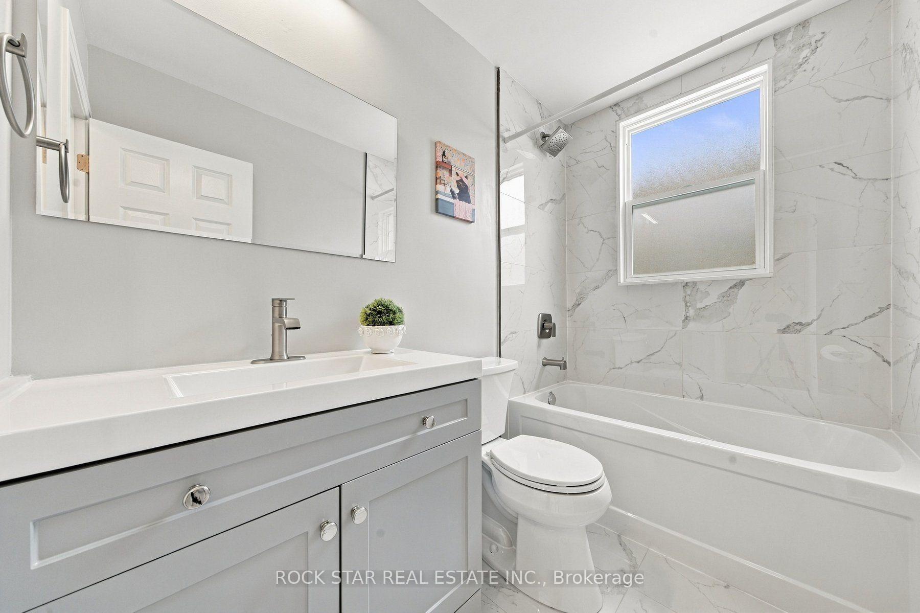 Photo 6 of 294 east 28th Street, Hamilton, Burkholme — HOMEH