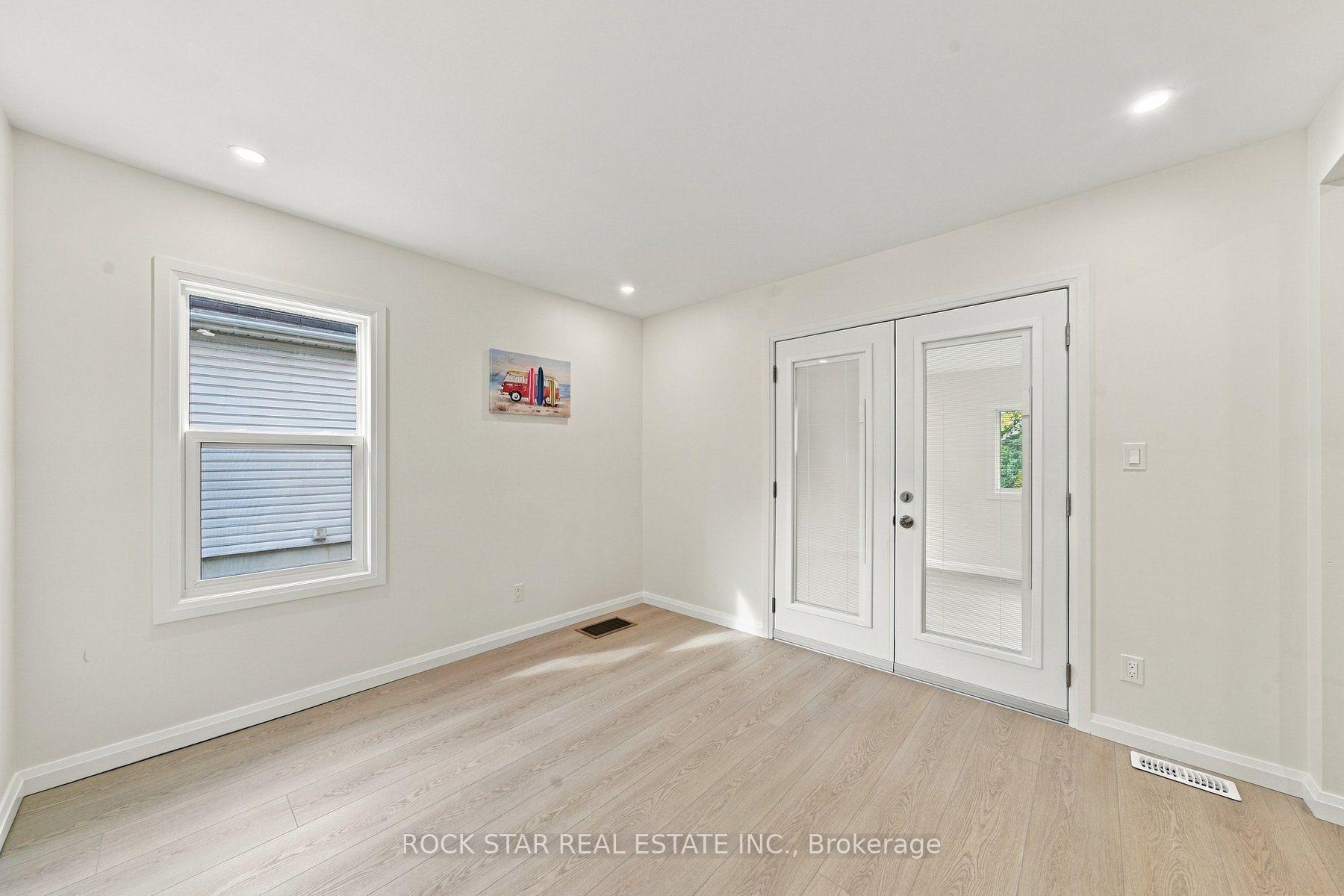 Photo 7 of 294 east 28th Street, Hamilton, Burkholme — HOMEH