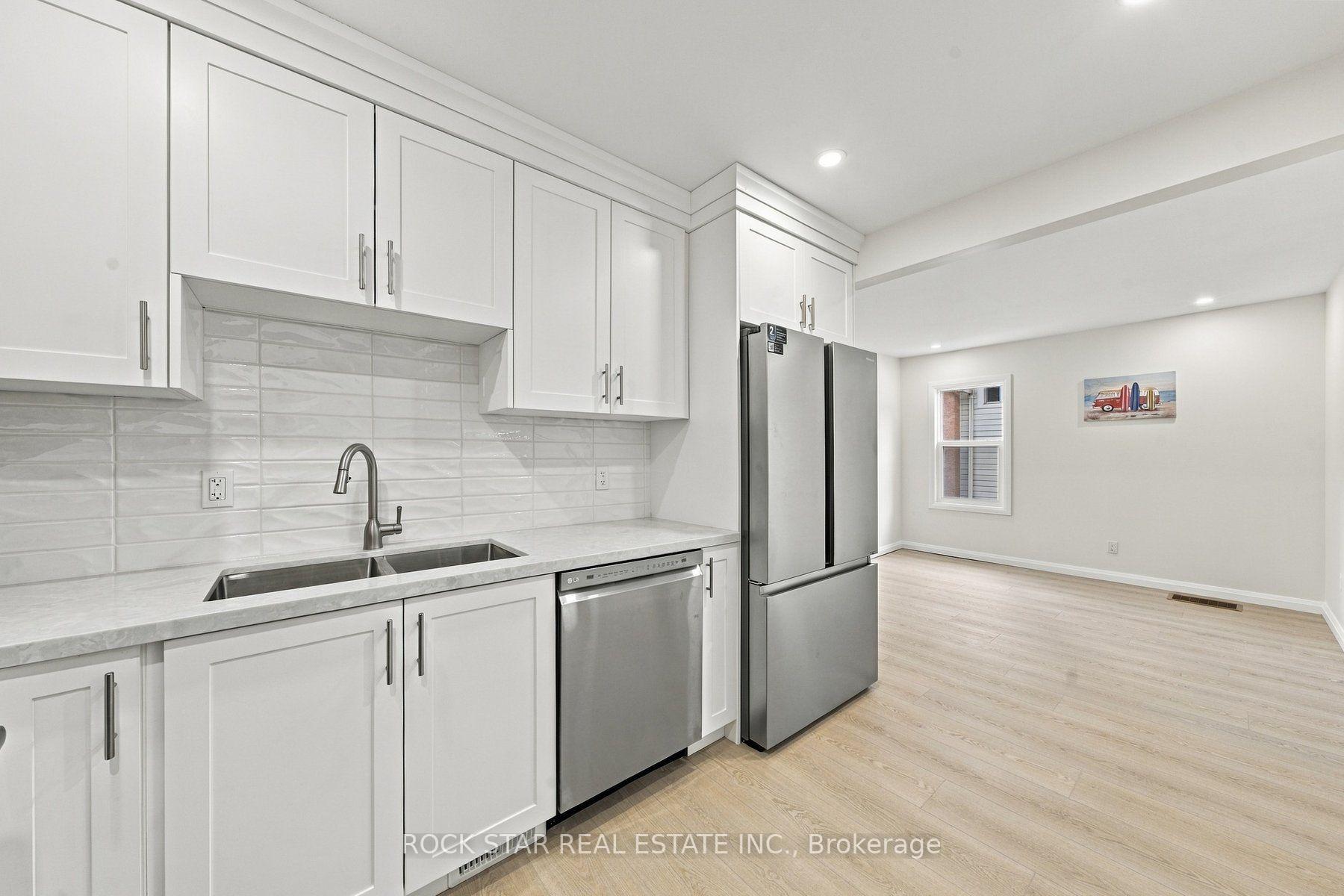 Photo 12 of 294 east 28th Street, Hamilton, Burkholme — HOMEH