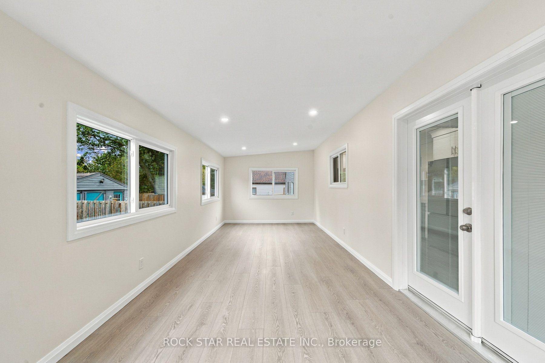 Photo 14 of 294 east 28th Street, Hamilton, Burkholme — HOMEH