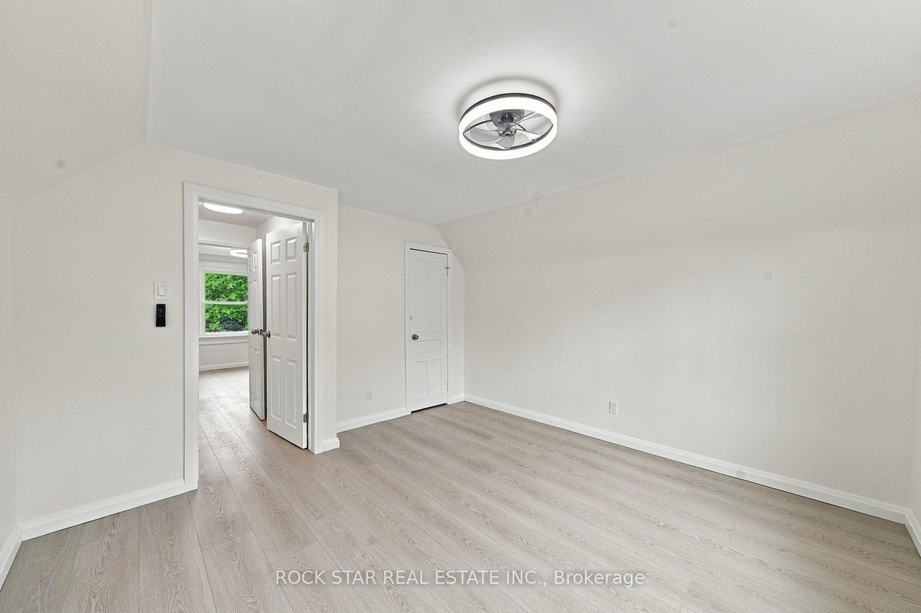 Photo 20 of 294 east 28th Street, Hamilton, Burkholme — HOMEH