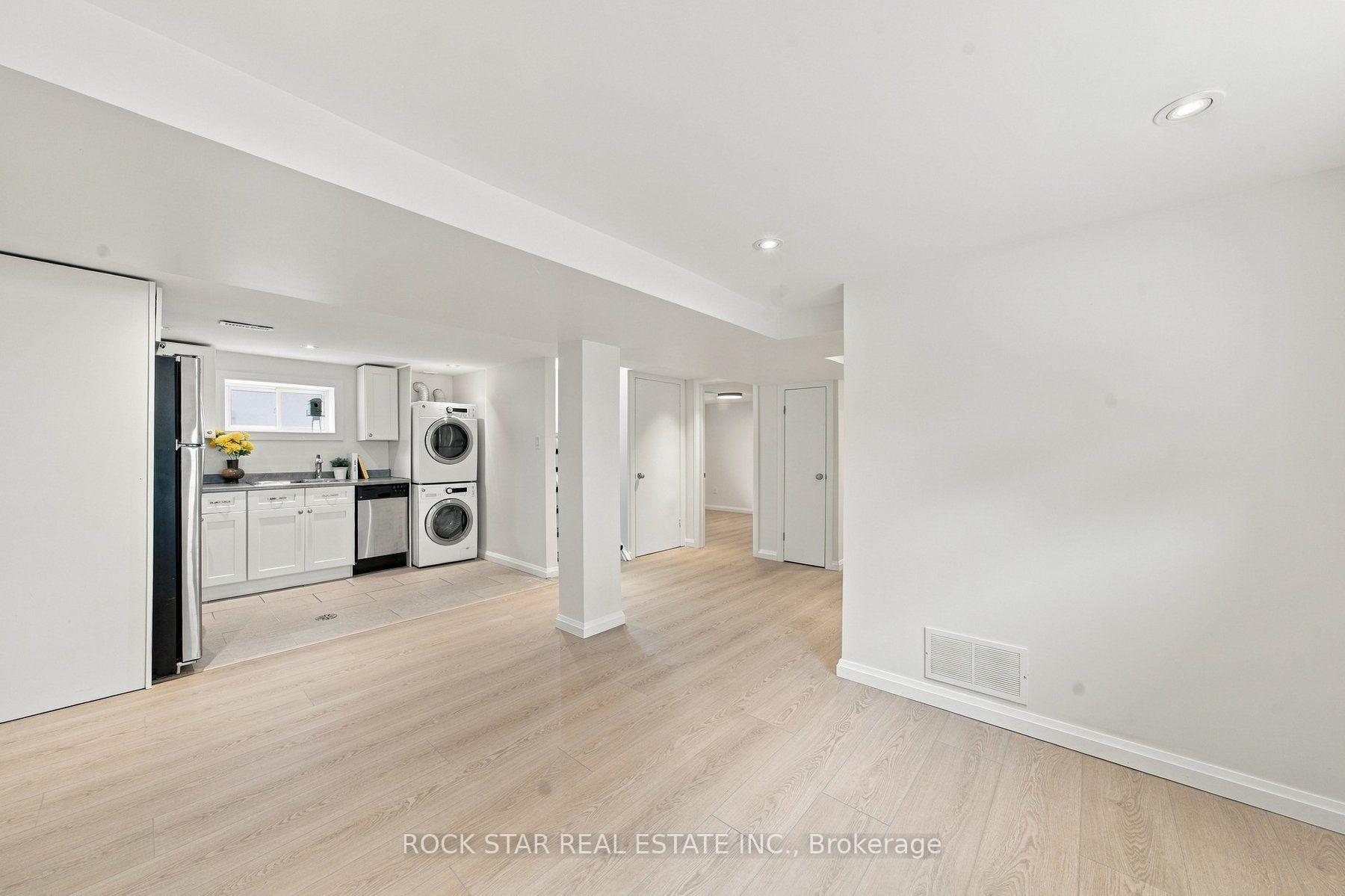 Photo 25 of 294 east 28th Street, Hamilton, Burkholme — HOMEH