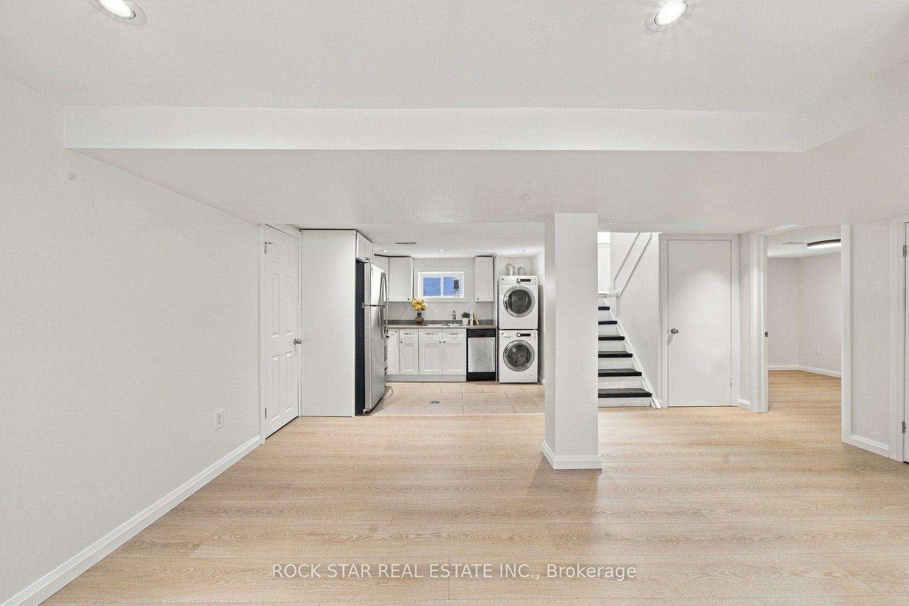 Photo 26 of 294 east 28th Street, Hamilton, Burkholme — HOMEH