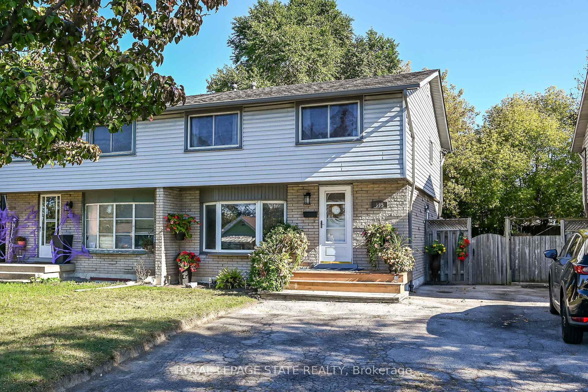 Photo 1 of 995 Upper Wellington Street, Hamilton, Bruleville — HOMEH