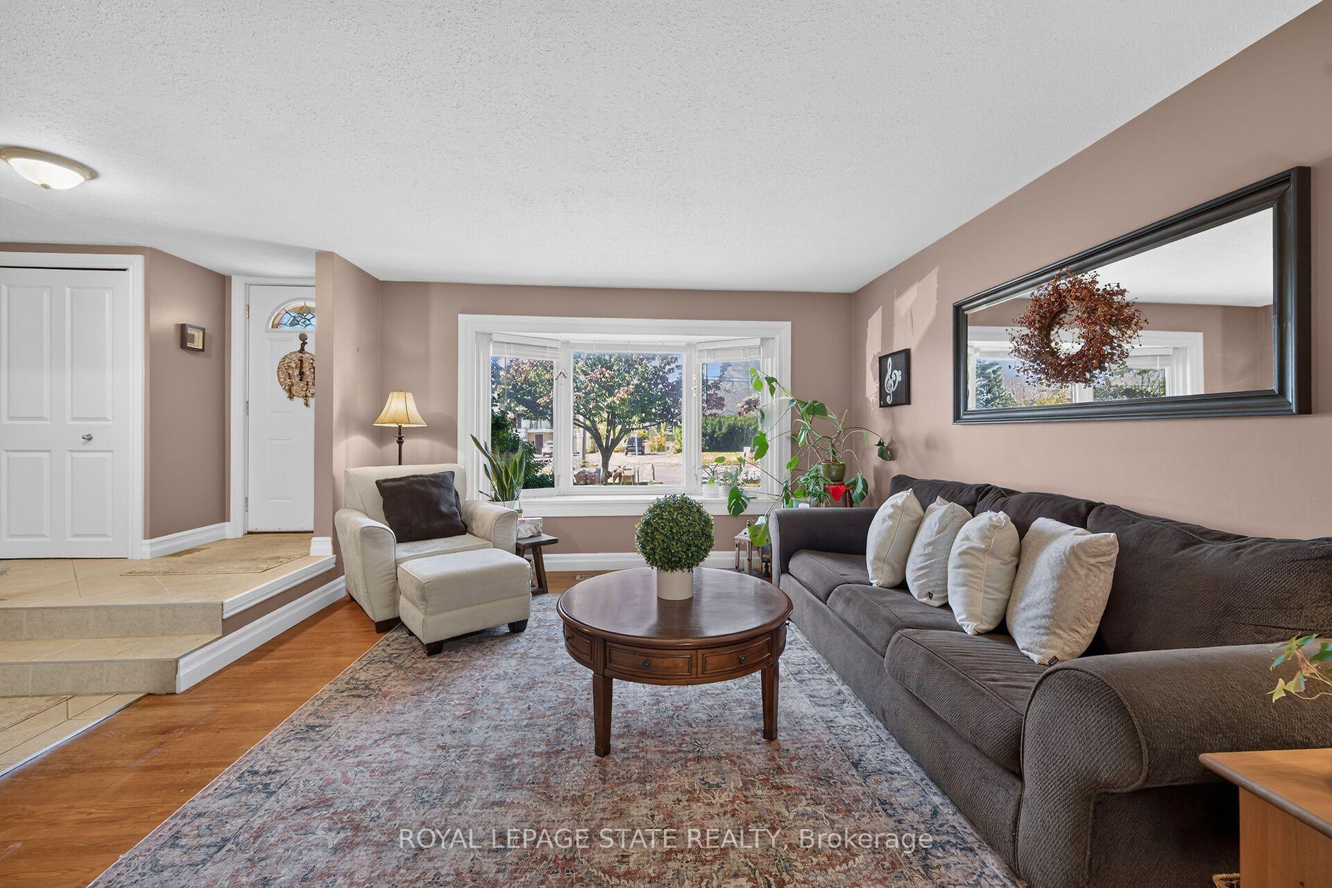 Photo 7 of 995 Upper Wellington Street, Hamilton, Bruleville — HOMEH