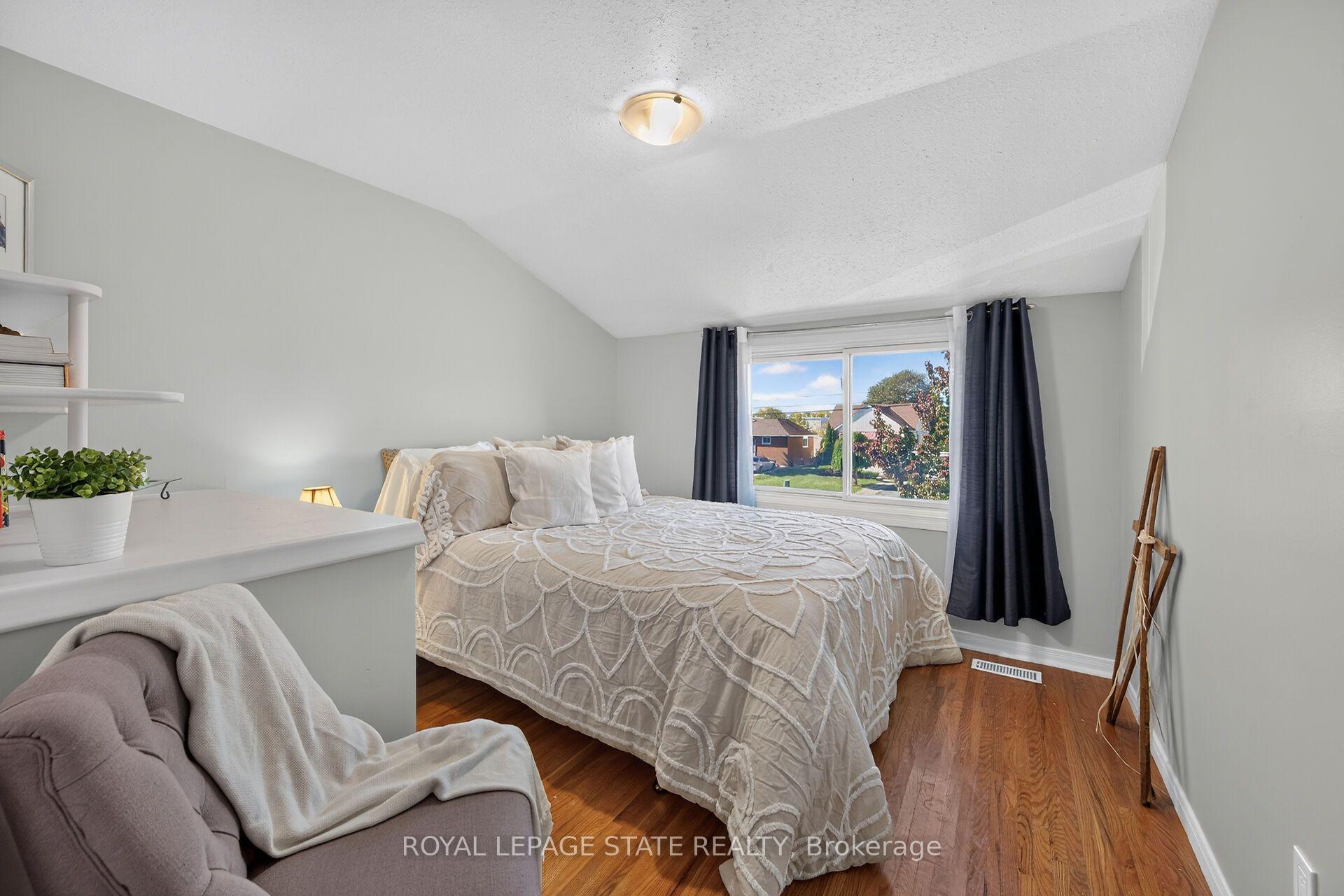 Photo 19 of 995 Upper Wellington Street, Hamilton, Bruleville — HOMEH