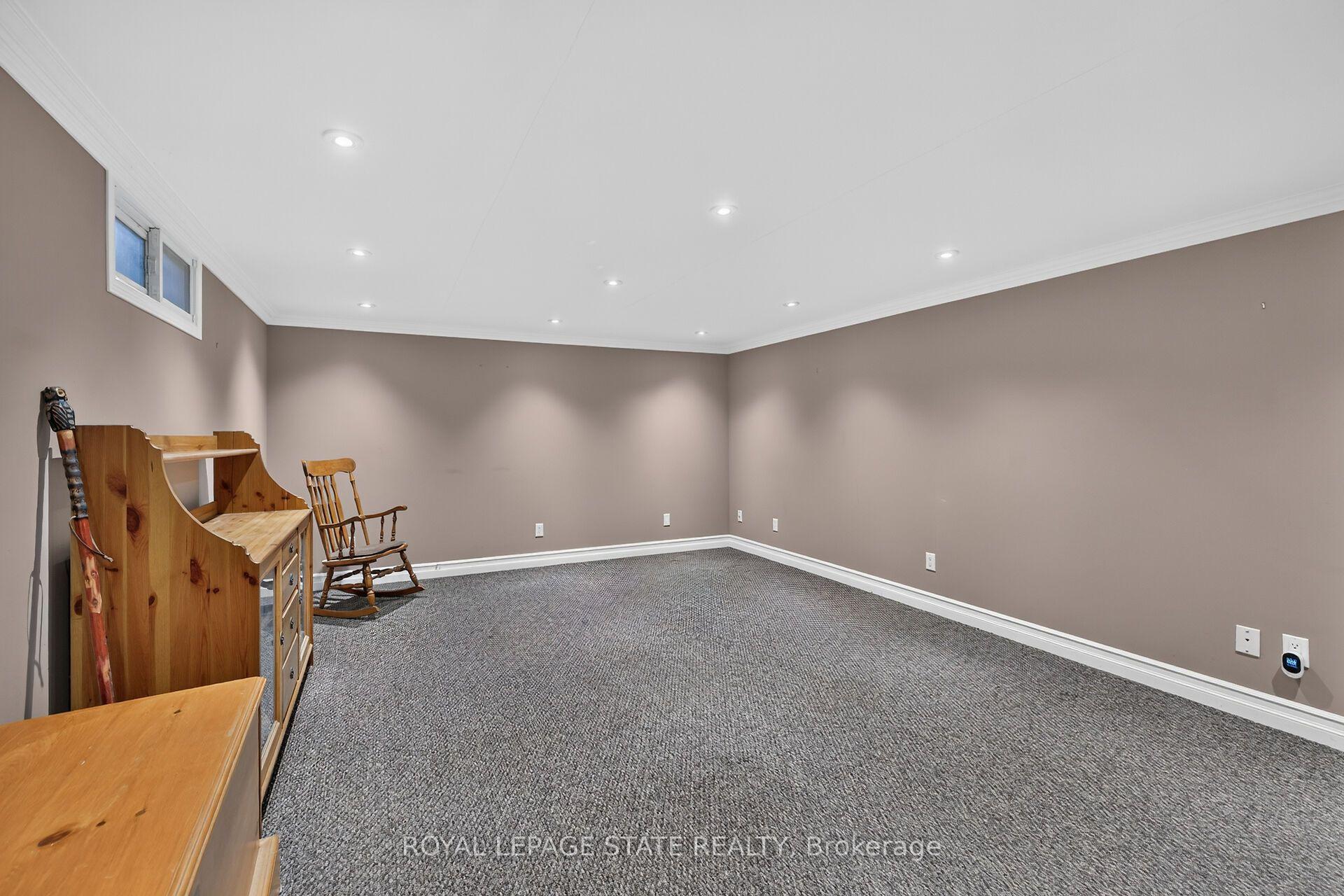Photo 32 of 995 Upper Wellington Street, Hamilton, Bruleville — HOMEH
