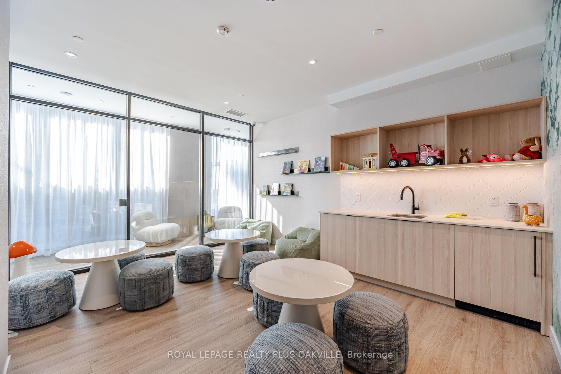 Photo 45 of Unit 1509, 3079 Trafalgar Road, Oakville, Joshua Meadows — HOMEH