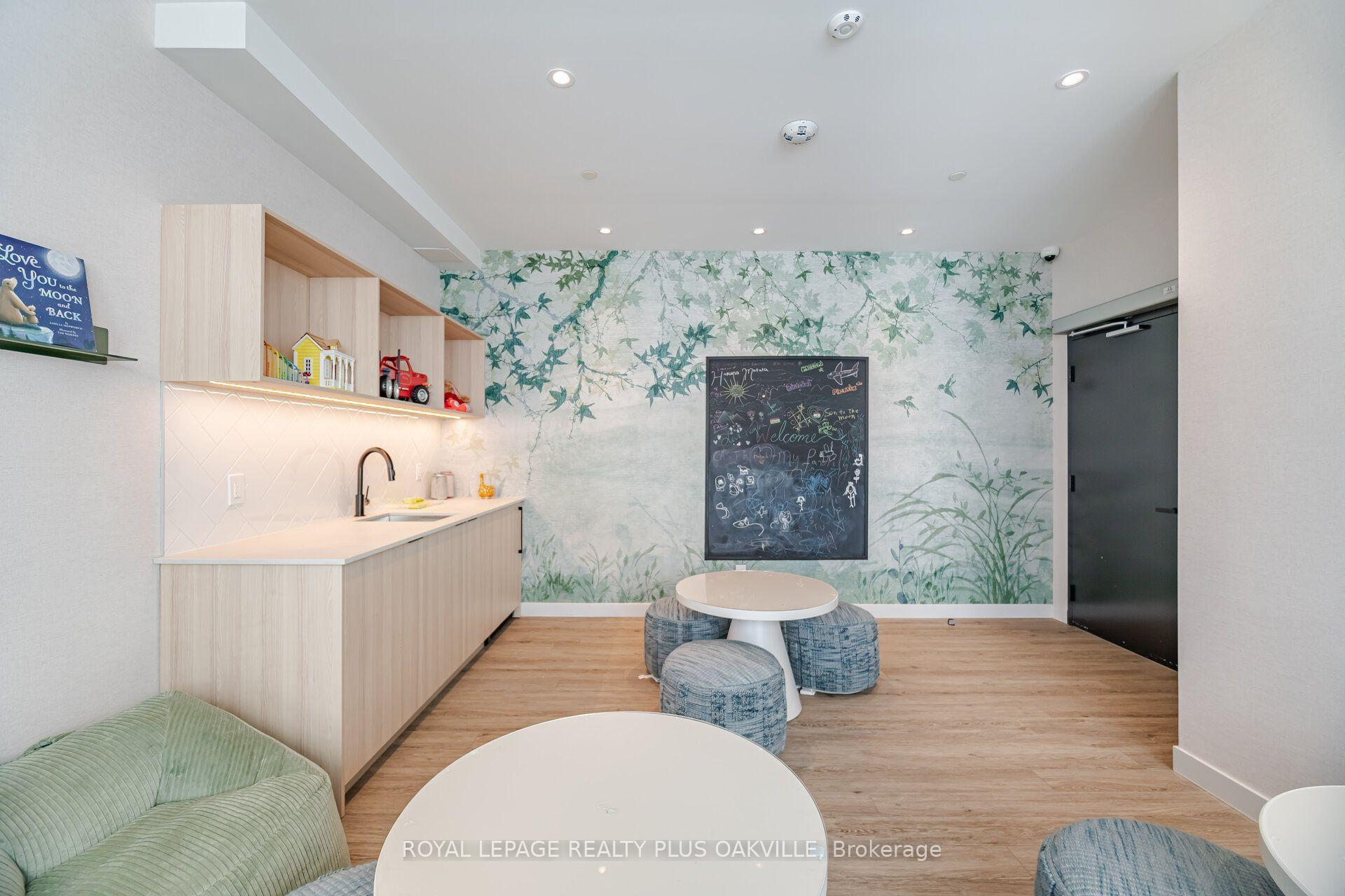 Photo 46 of Unit 1509, 3079 Trafalgar Road, Oakville, Joshua Meadows — HOMEH