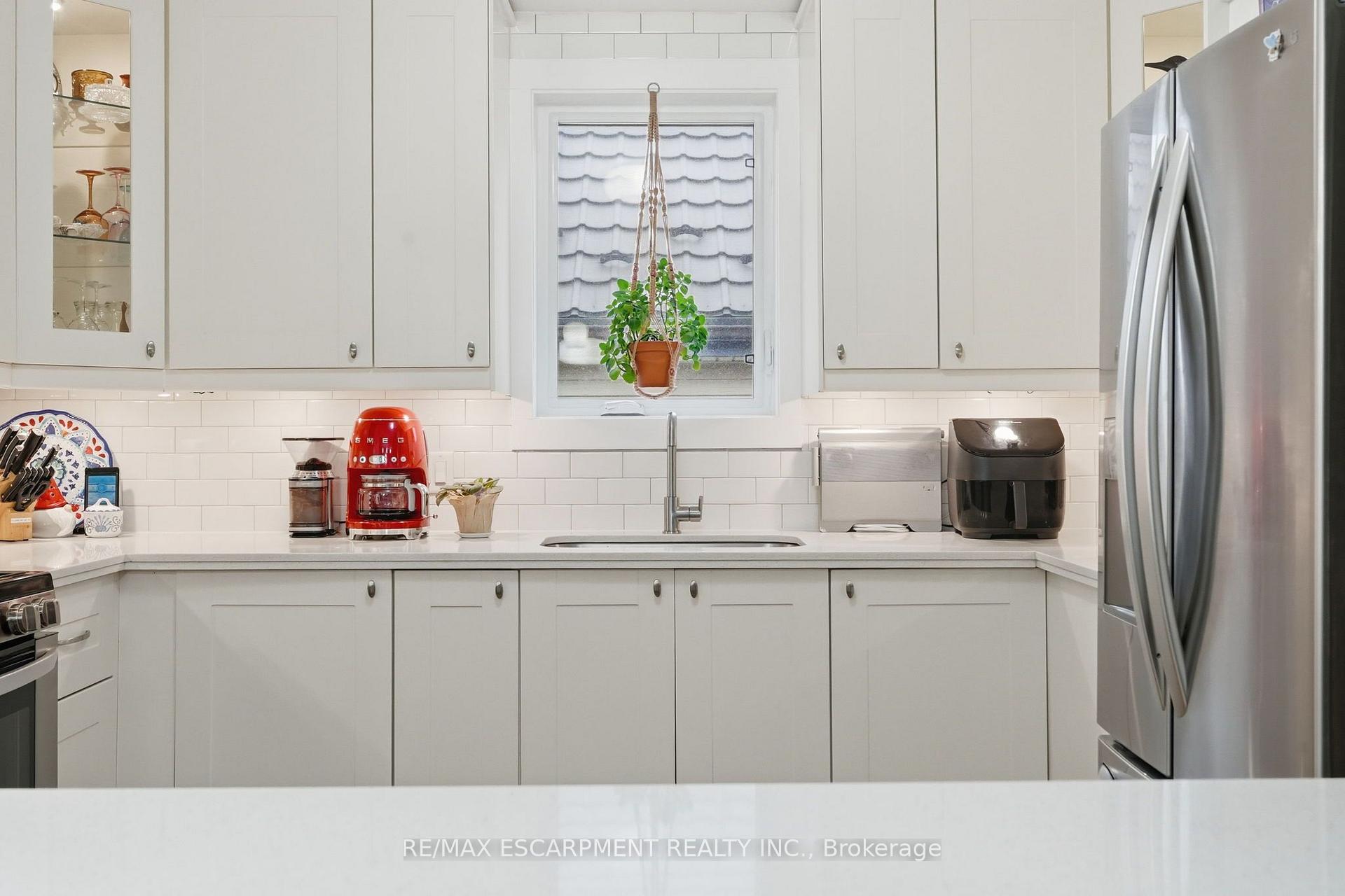 Photo 8 of 158 Tolton Avenue, Hamilton, Normanhurst — HOMEH
