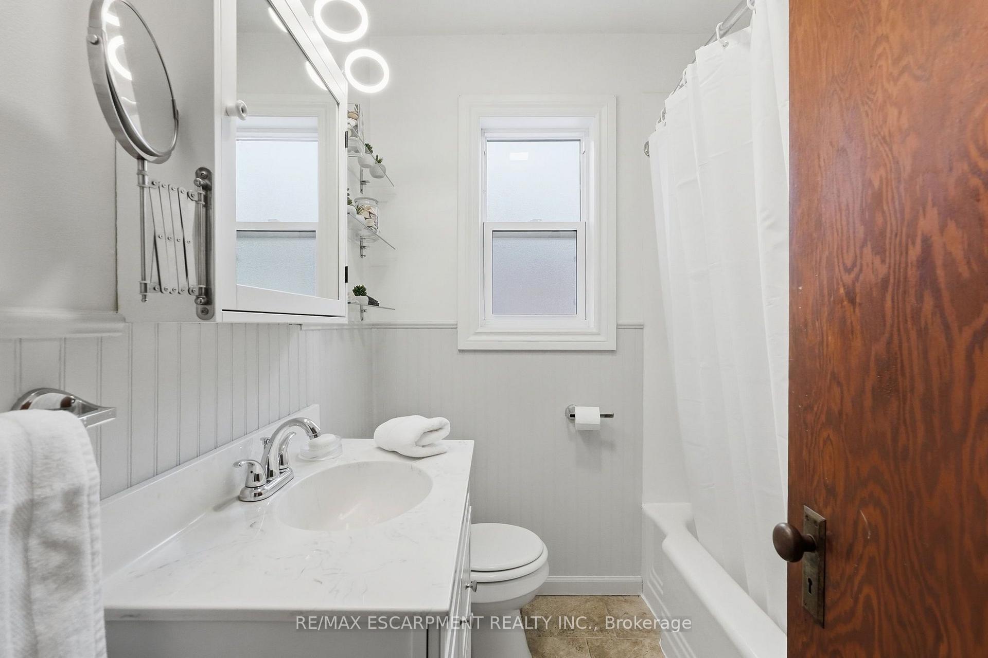 Photo 21 of 158 Tolton Avenue, Hamilton, Normanhurst — HOMEH