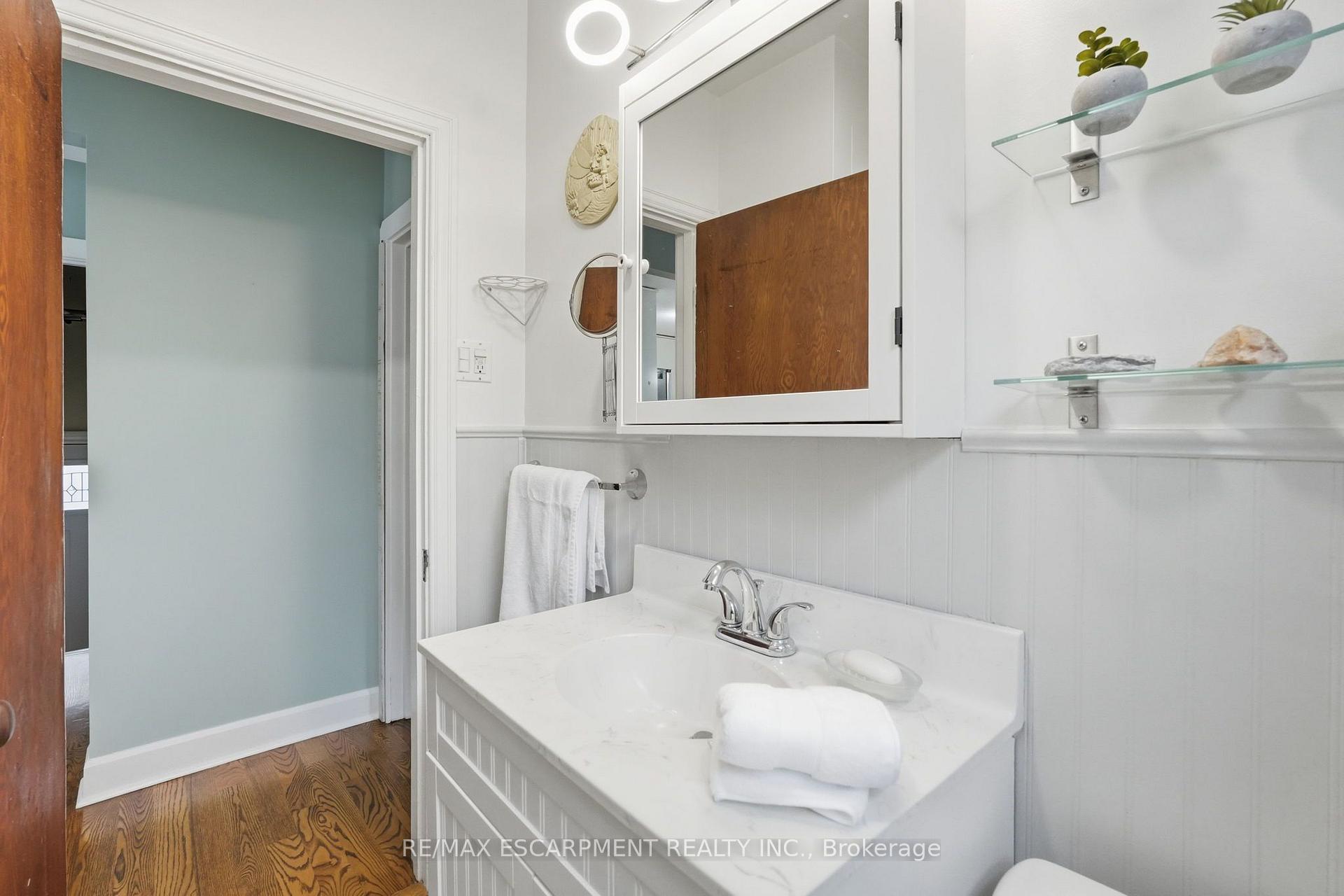 Photo 22 of 158 Tolton Avenue, Hamilton, Normanhurst — HOMEH