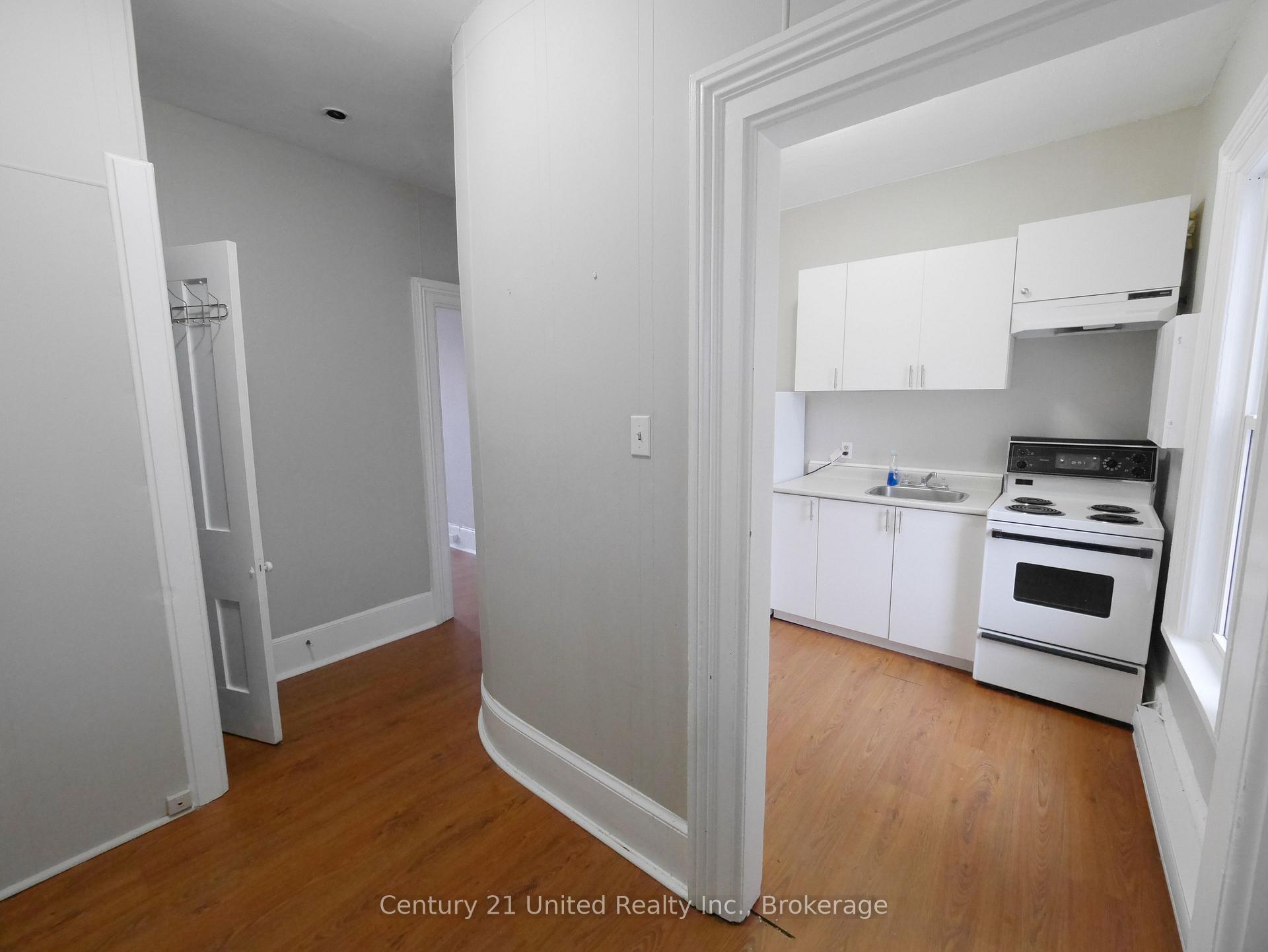 Photo 2 of 373A Queen Street, Peterborough, Town Ward 3 — HOMEH