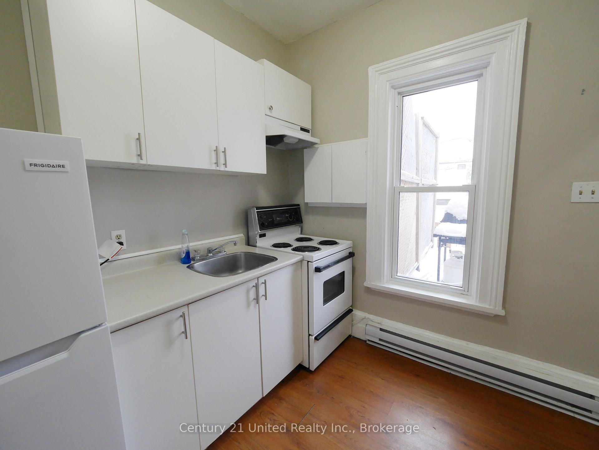 Photo 4 of 373A Queen Street, Peterborough, Town Ward 3 — HOMEH