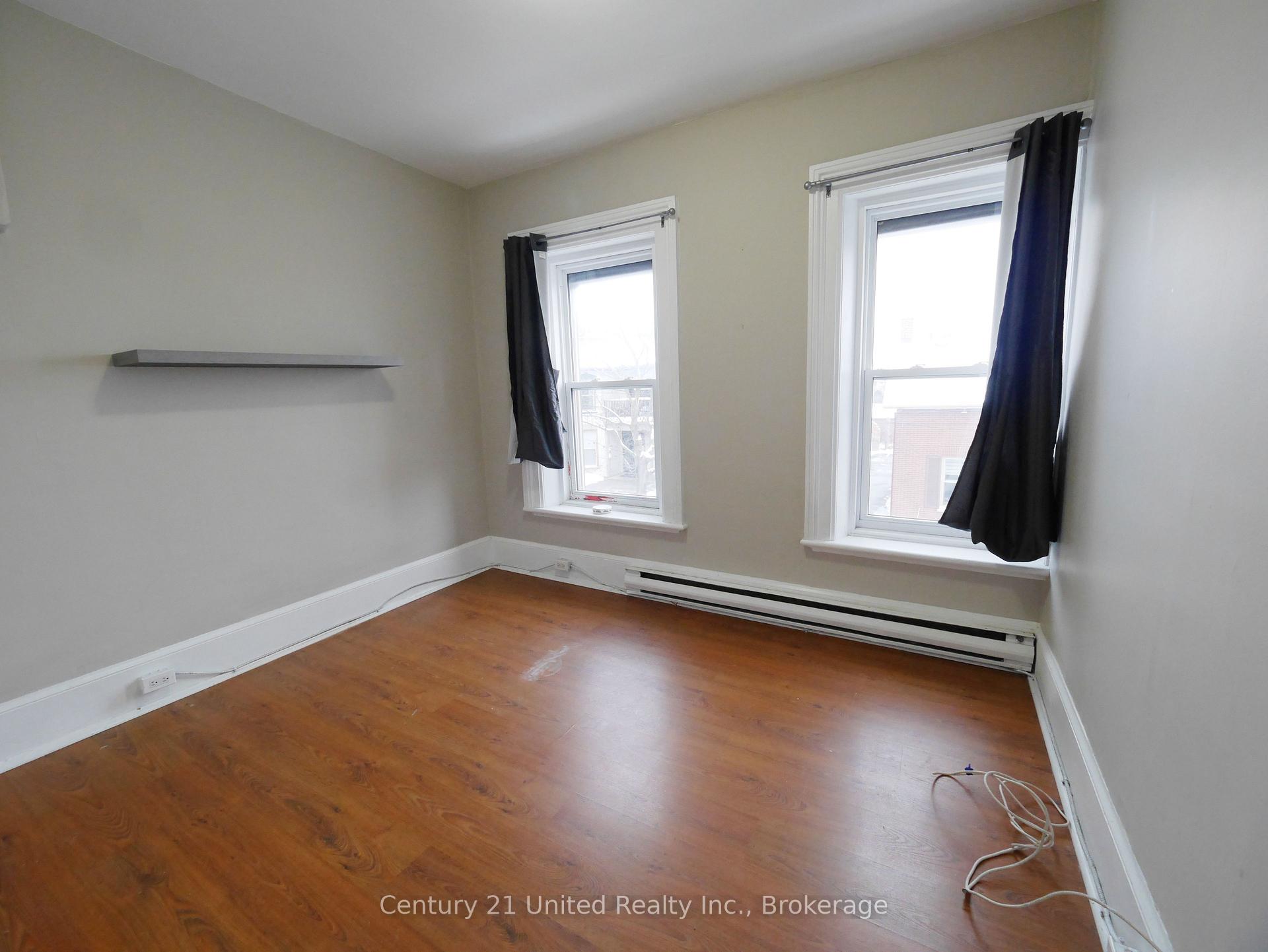 Photo 6 of 373A Queen Street, Peterborough, Town Ward 3 — HOMEH