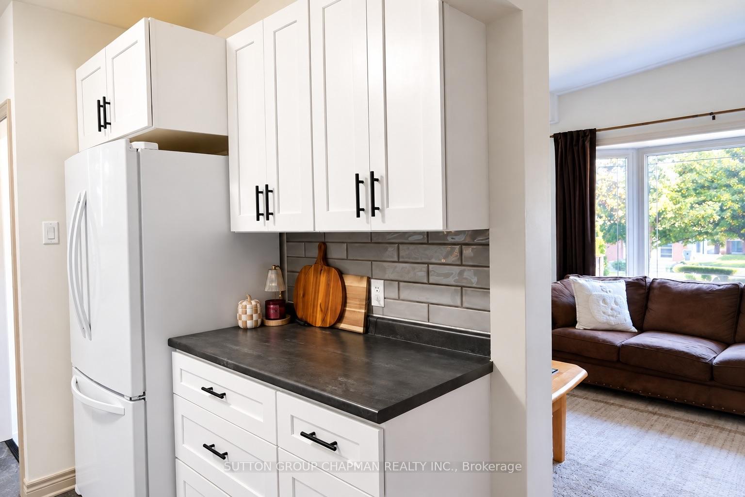 Photo 9 of Unit B, 43 Frontenac Road, London, South T — HOMEH