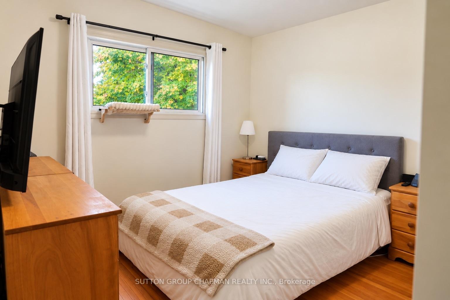 Photo 17 of Unit B, 43 Frontenac Road, London, South T — HOMEH