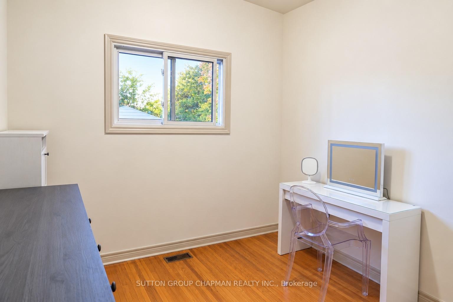 Photo 23 of Unit B, 43 Frontenac Road, London, South T — HOMEH