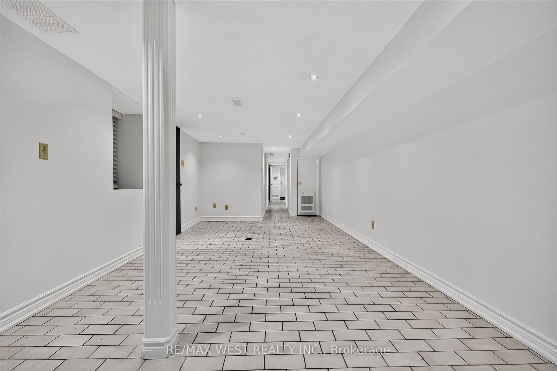 Photo 9 of Unit Lower, 722 Dufferin Street, Toronto, Little Portugal — HOMEH