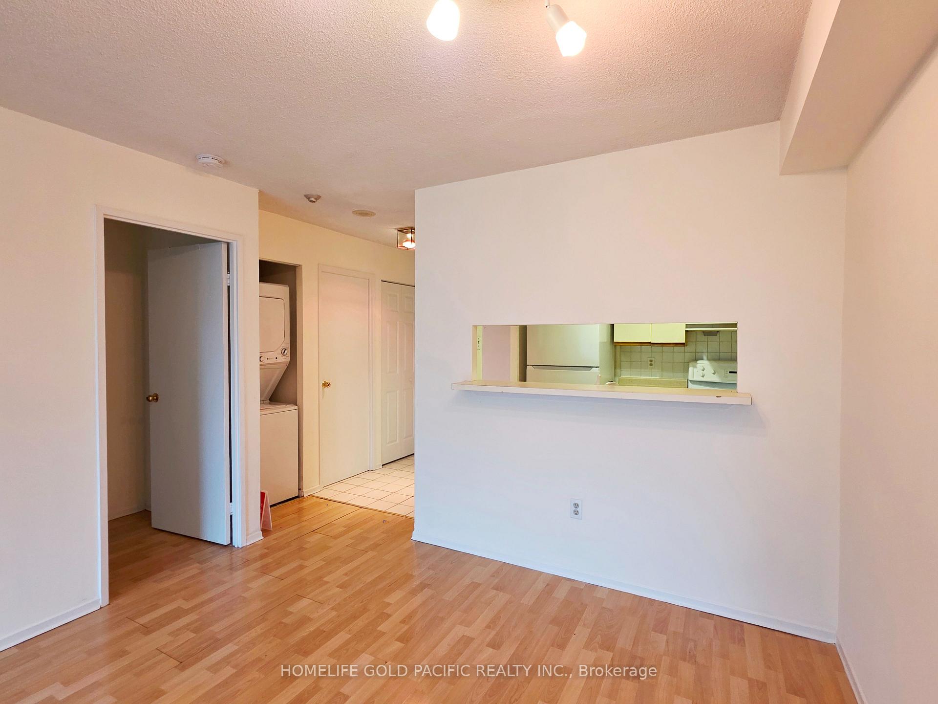 Photo 4 of Unit 207, 117 Gerrard Street E, Toronto, Church-Yonge Corridor — HOMEH