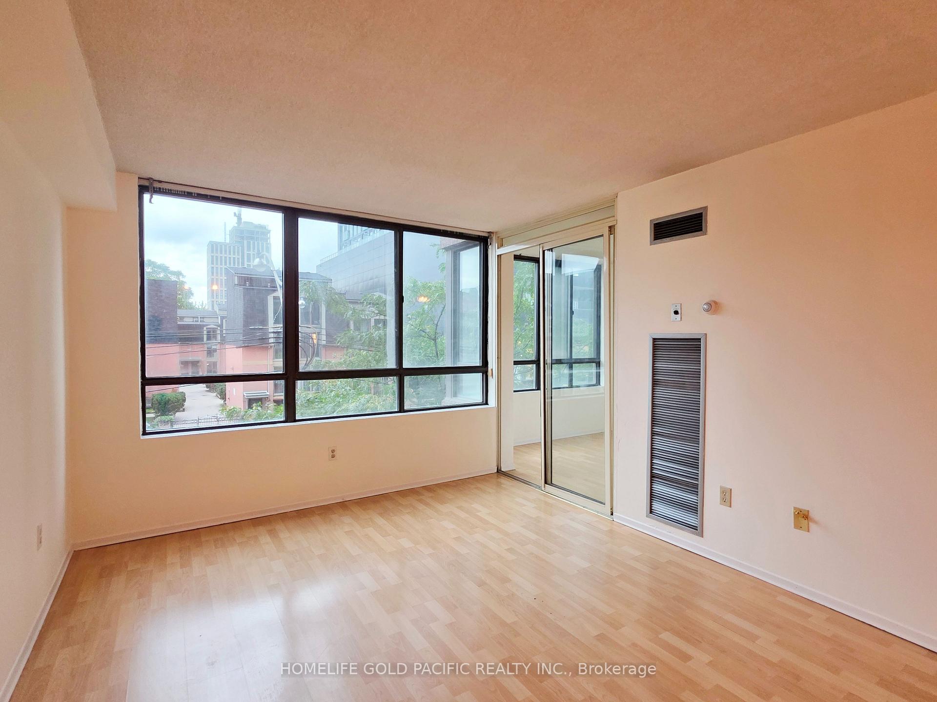 Photo 6 of Unit 207, 117 Gerrard Street E, Toronto, Church-Yonge Corridor — HOMEH