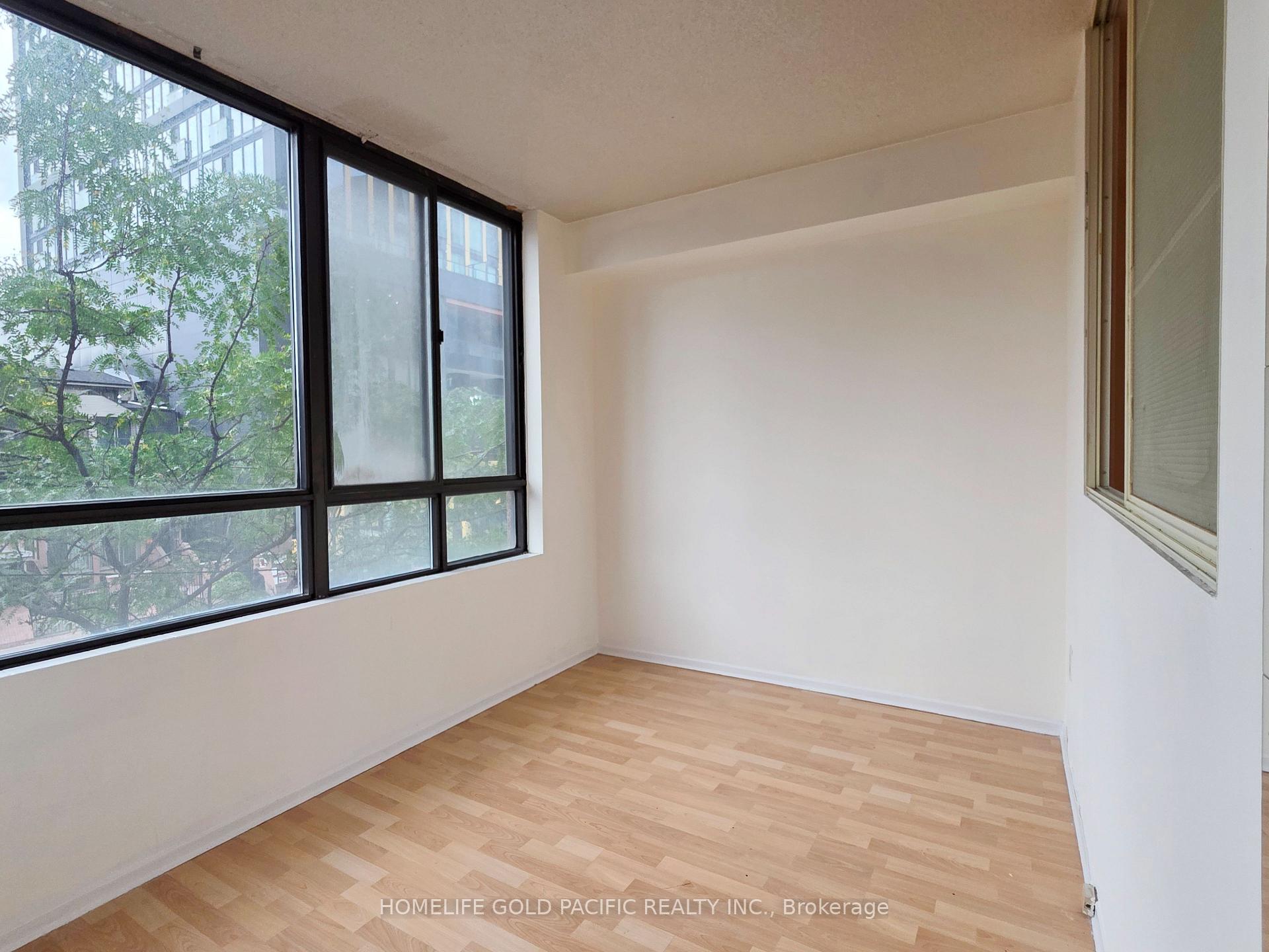 Photo 7 of Unit 207, 117 Gerrard Street E, Toronto, Church-Yonge Corridor — HOMEH