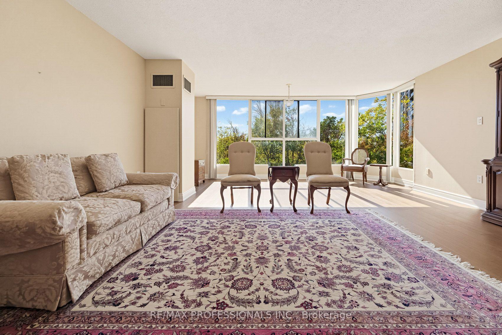 Photo 22 of Unit 304, 1271 Walden Circle, Mississauga, Clarkson — HOMEH