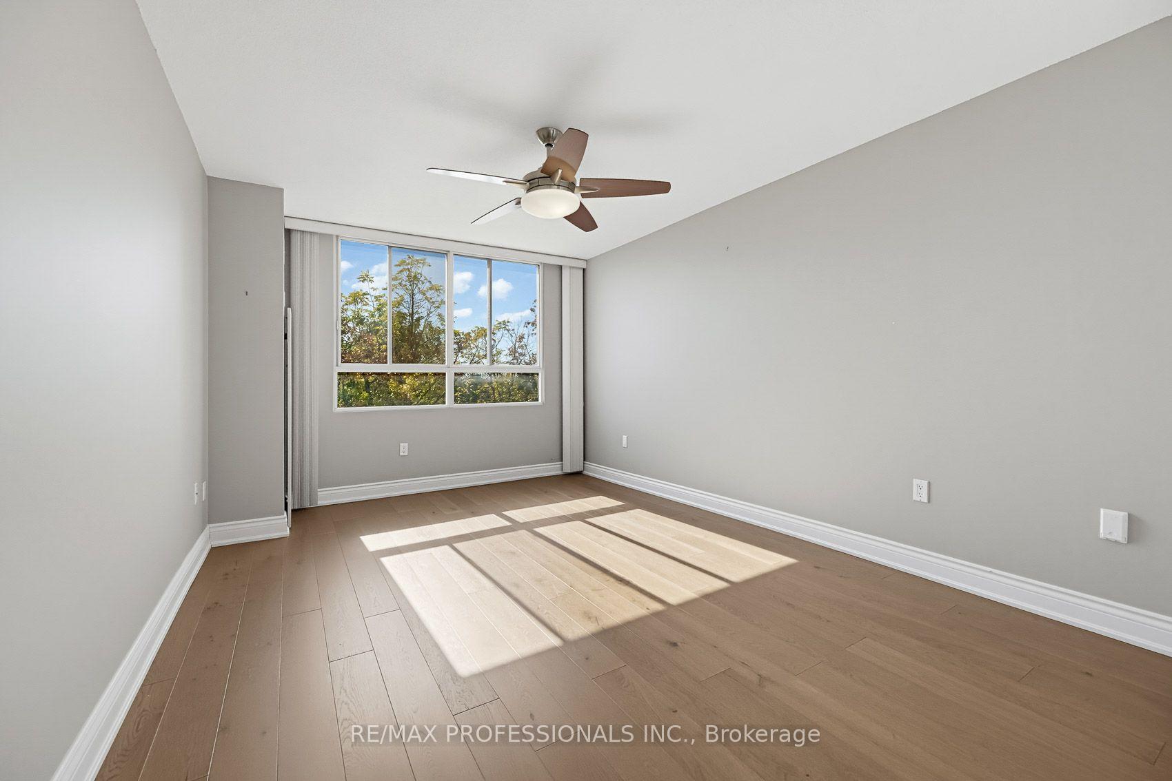 Photo 28 of Unit 304, 1271 Walden Circle, Mississauga, Clarkson — HOMEH